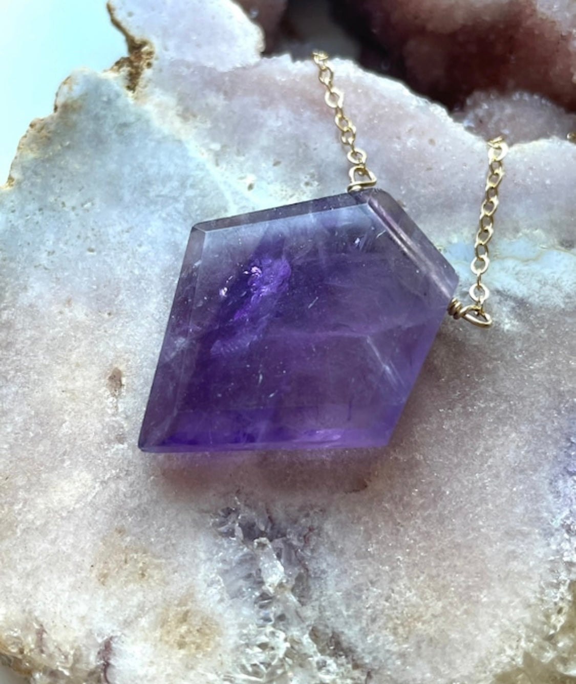 Large Amethyst Pendant Necklace for Women - Elegant Purple Gemstone Jewelry Gift for Birthday, Anniversary & Special Occasions