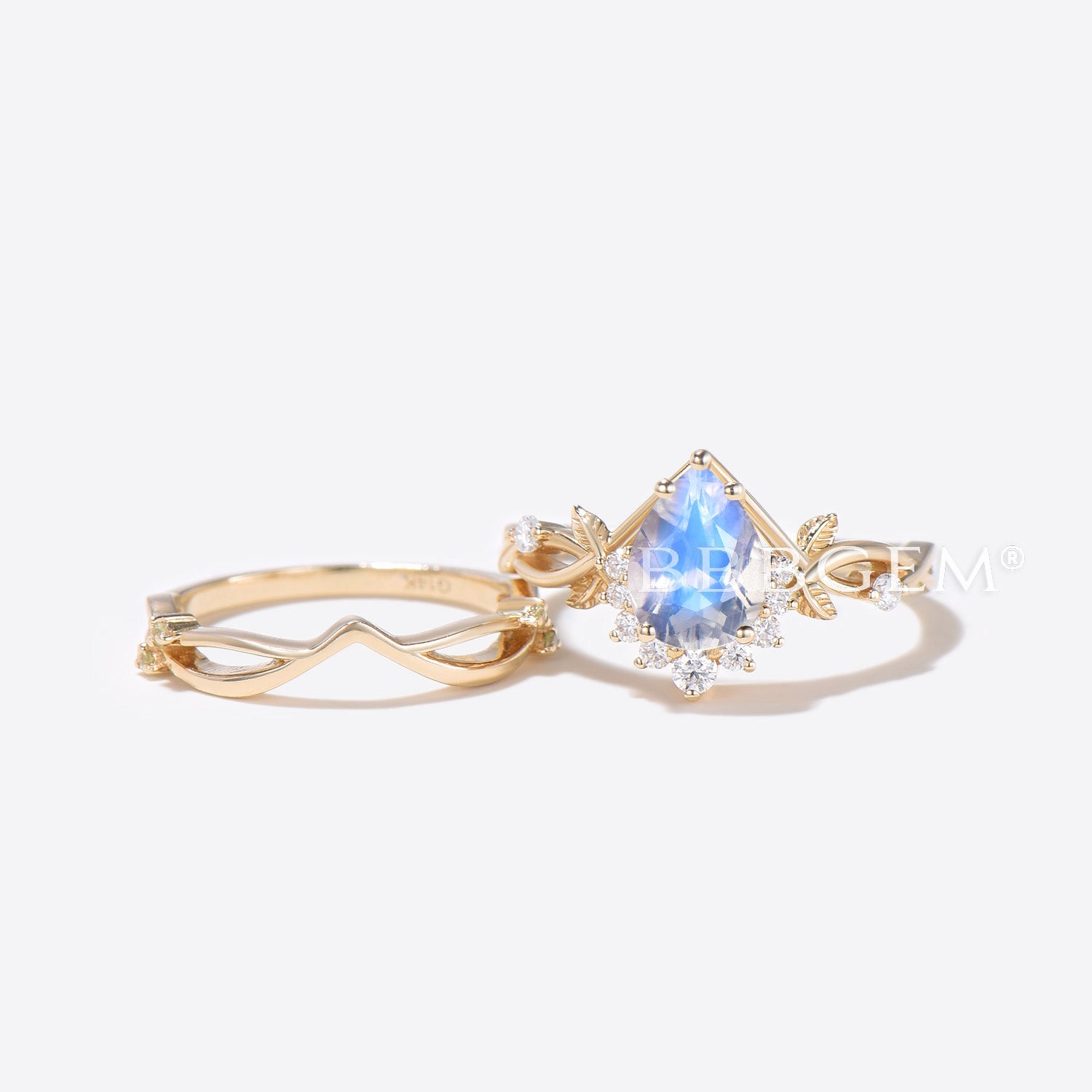 Rainbow Moonstone Teardrop Engagement Ring with Gold Leaf Vine Design - Vintage Bridal Jewelry Set for Weddings, Anniversaries & Special Occasions