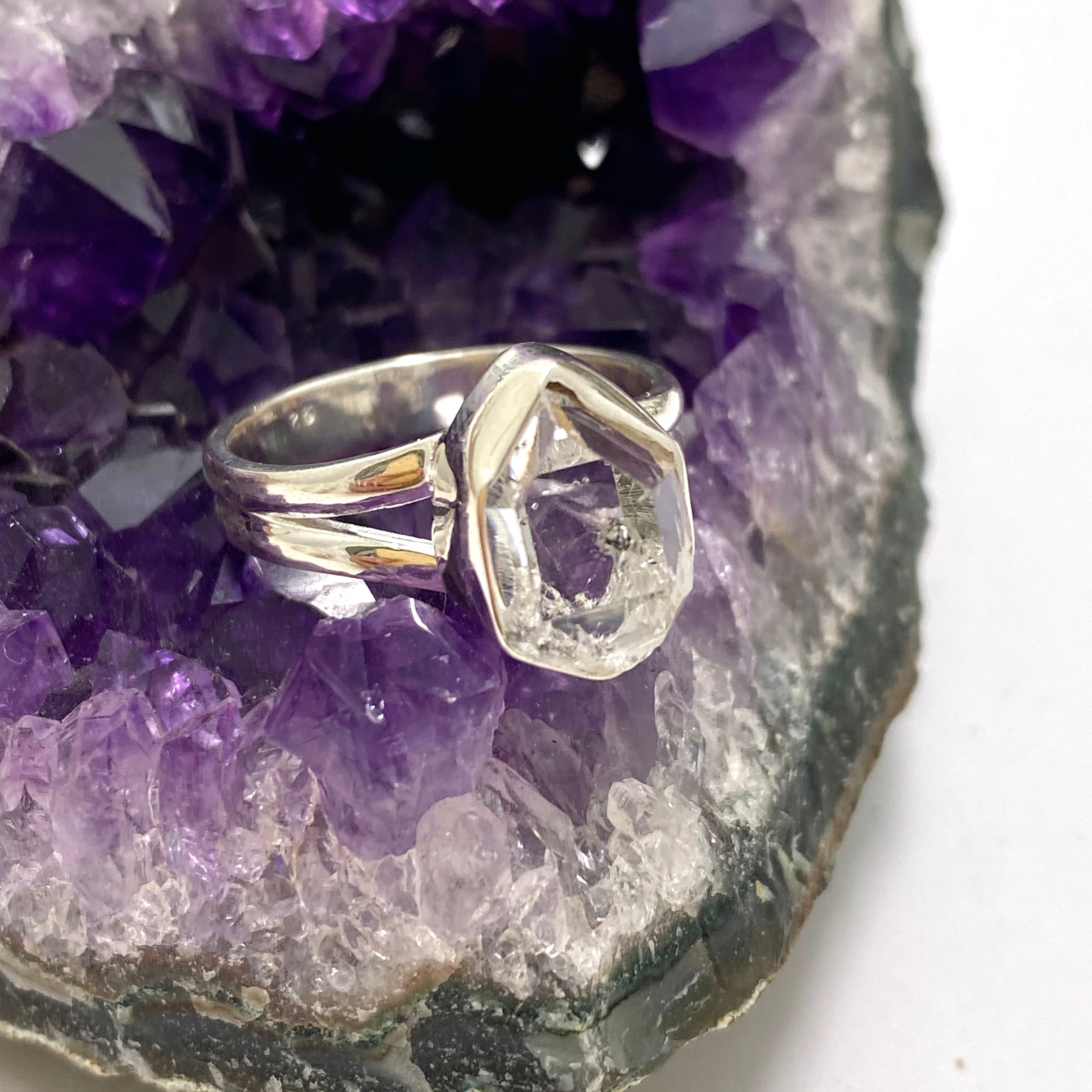 Diamond Quartz Raw Split Band Ring for Women - Size 7.5 (PRGJ782) - Perfect for Weddings, Anniversaries & Special Occasions