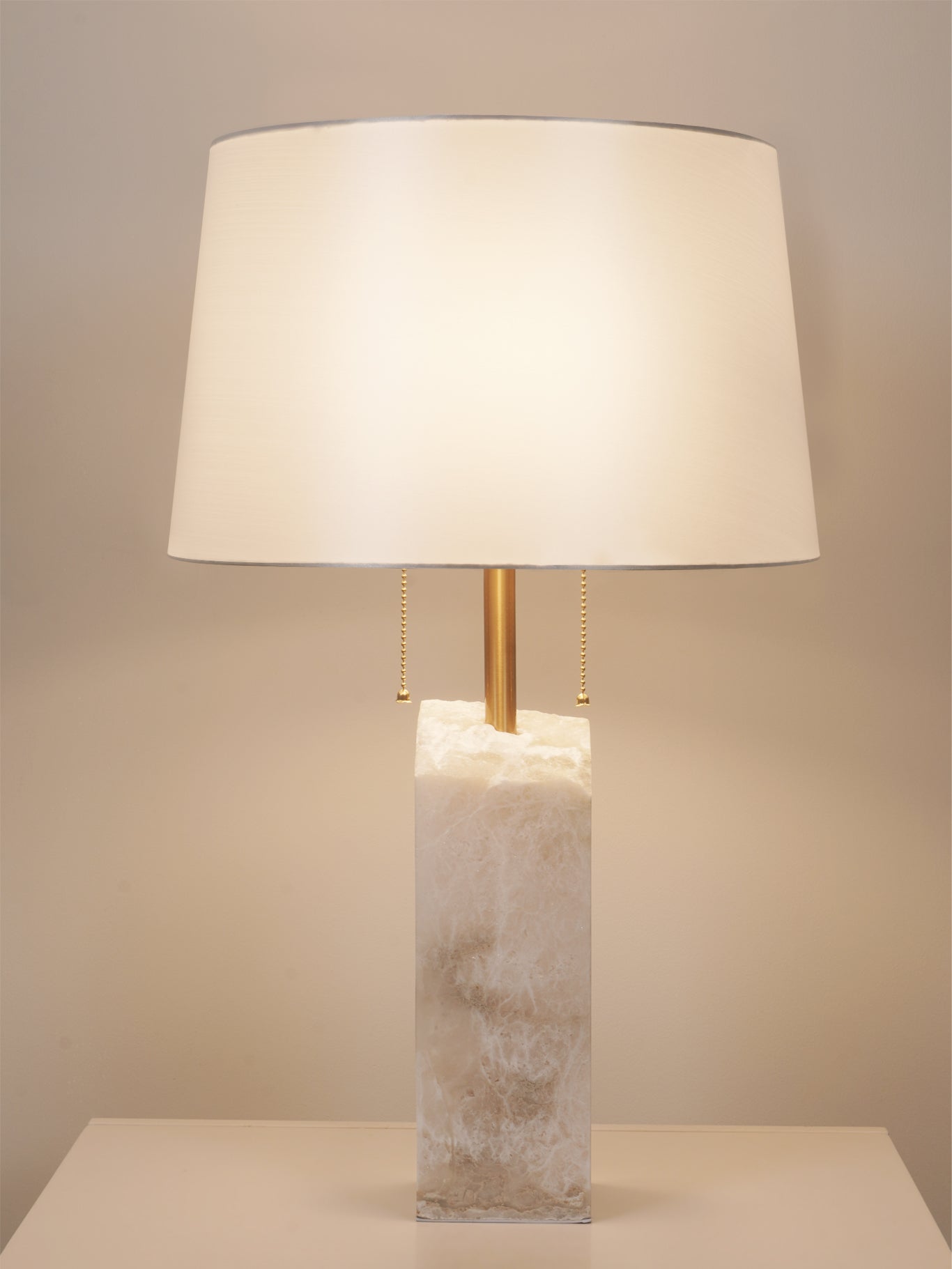 Handmade Raw Alabaster Table Lamp - Natural Stone Nightstand Light for Bedroom, Living Room & Office Decor - Dimmable Warm White Lighting for Relaxation & Ambience