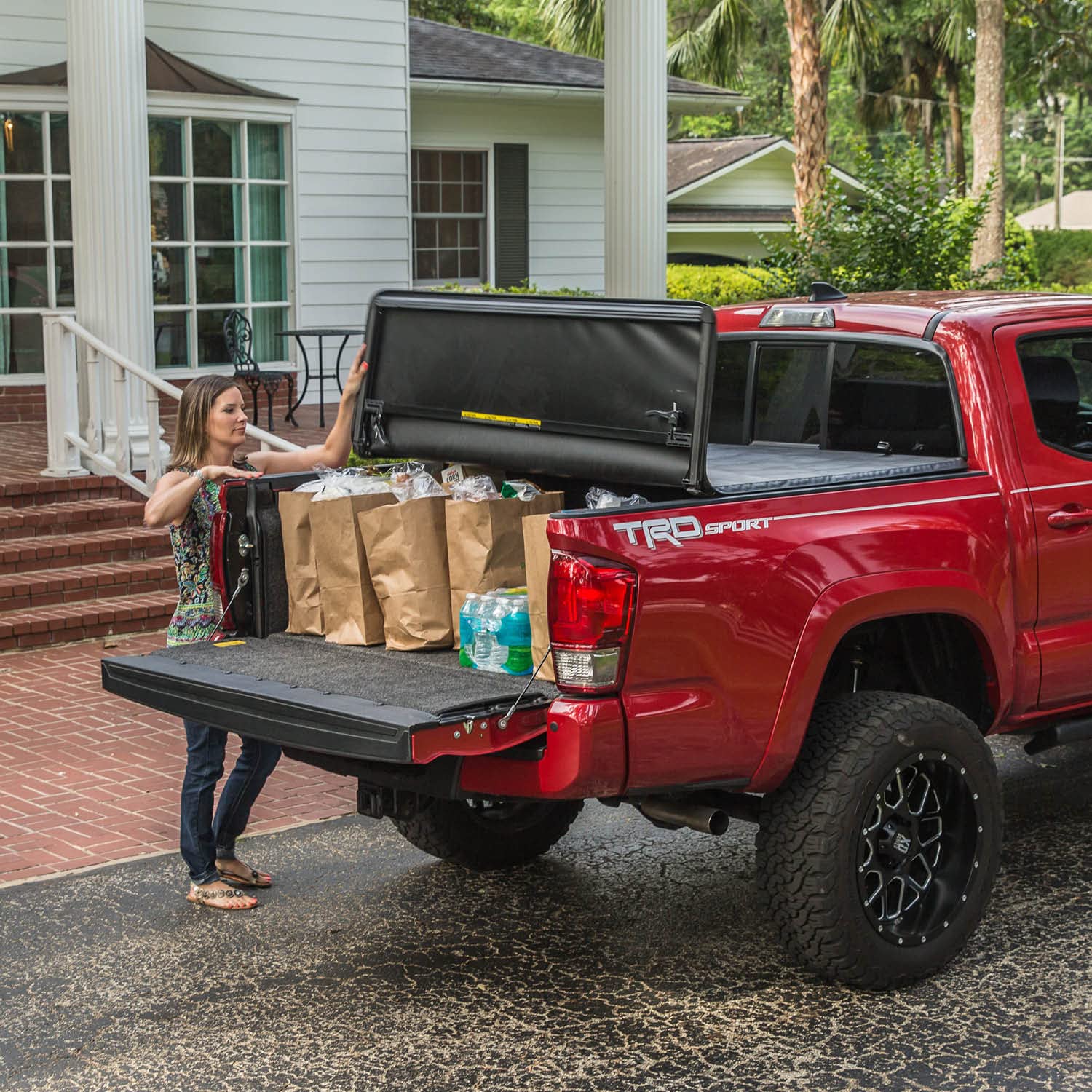 Gator ETX Soft Tri-Fold Truck Bed Tonneau Cover for 2002-2008 Dodge Ram 1500/2500/3500 | 6'6
