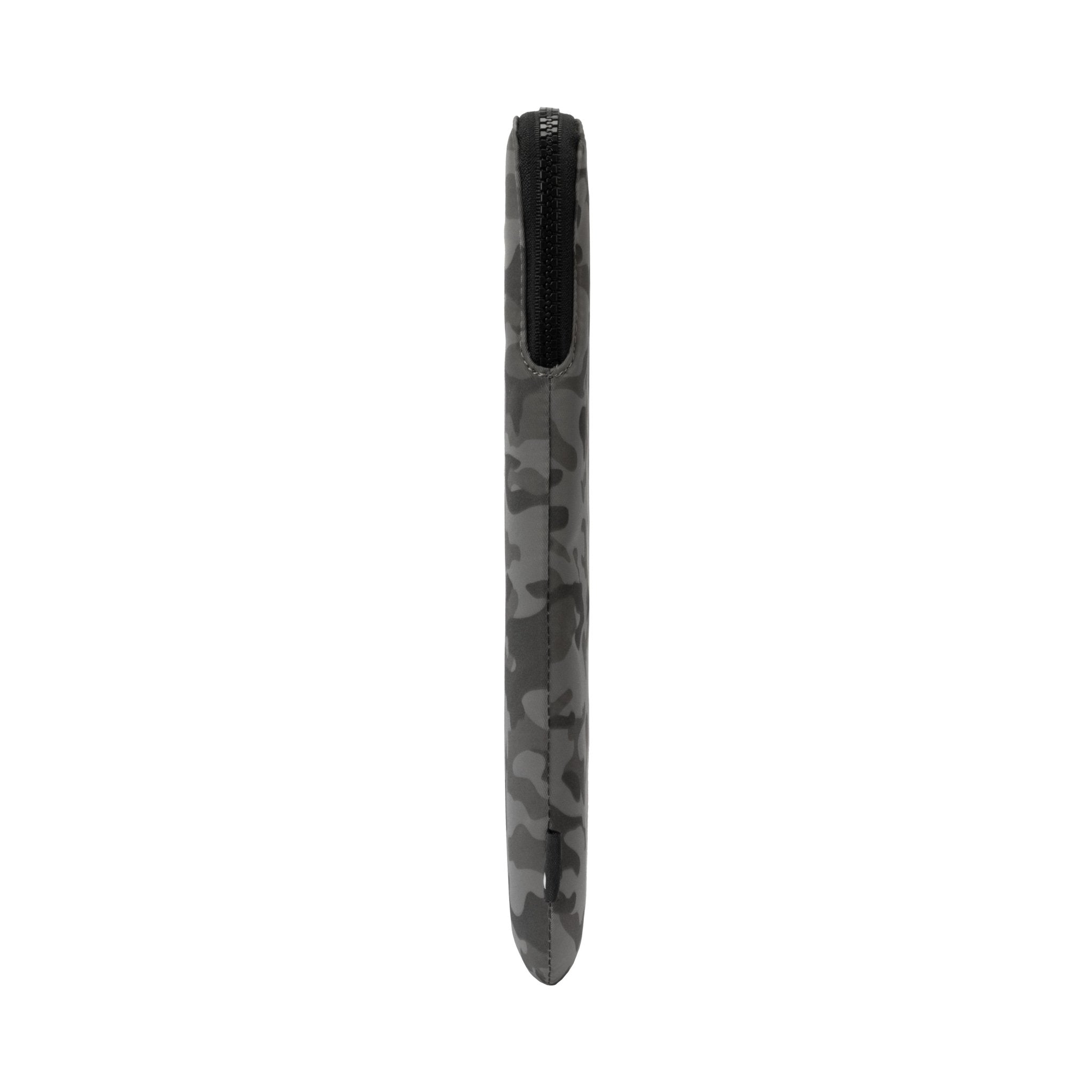 Compact Camo Laptop Sleeve for 15