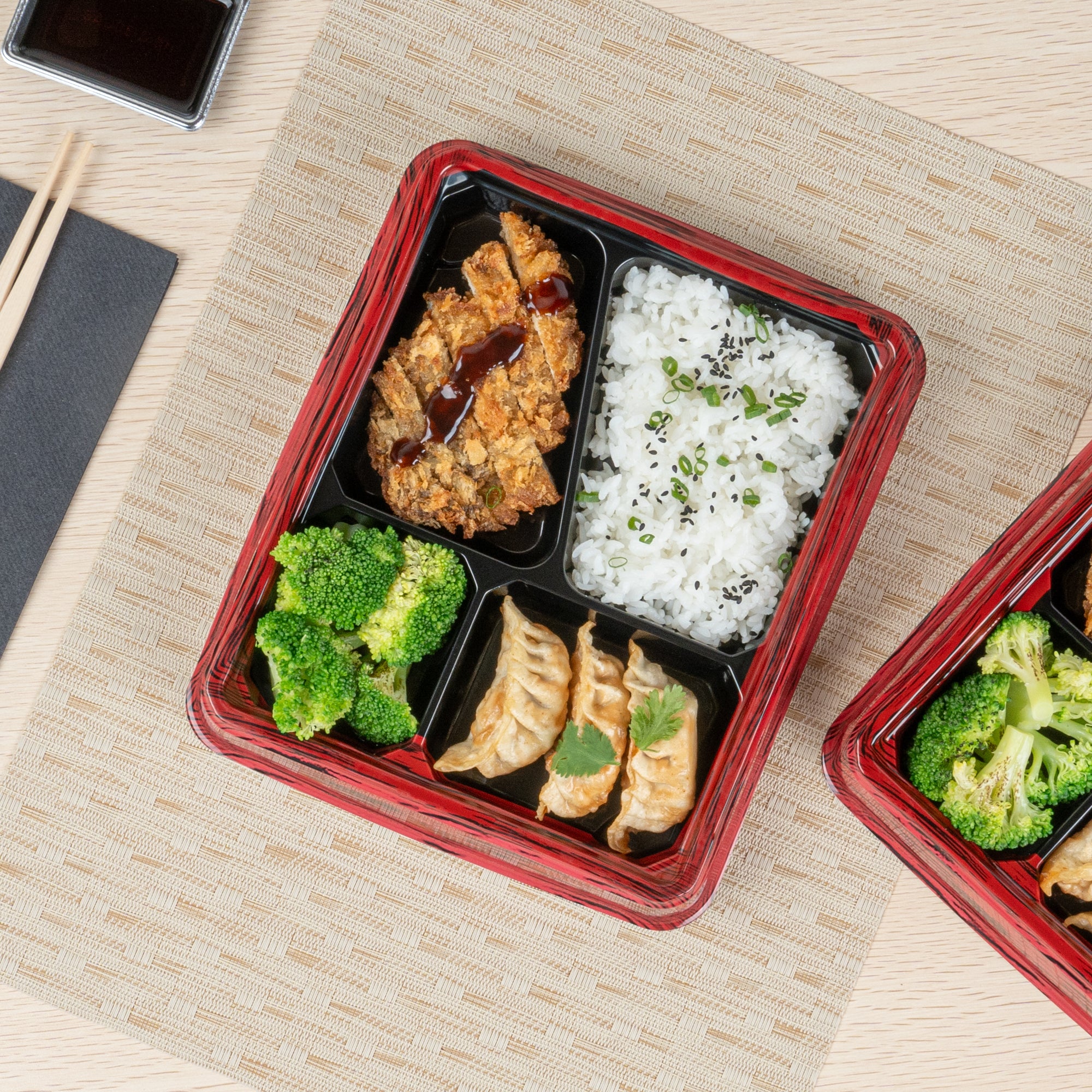 Bento Tek 19 oz Red & Black Plastic Bento Box with 4 Compartments - 9.25