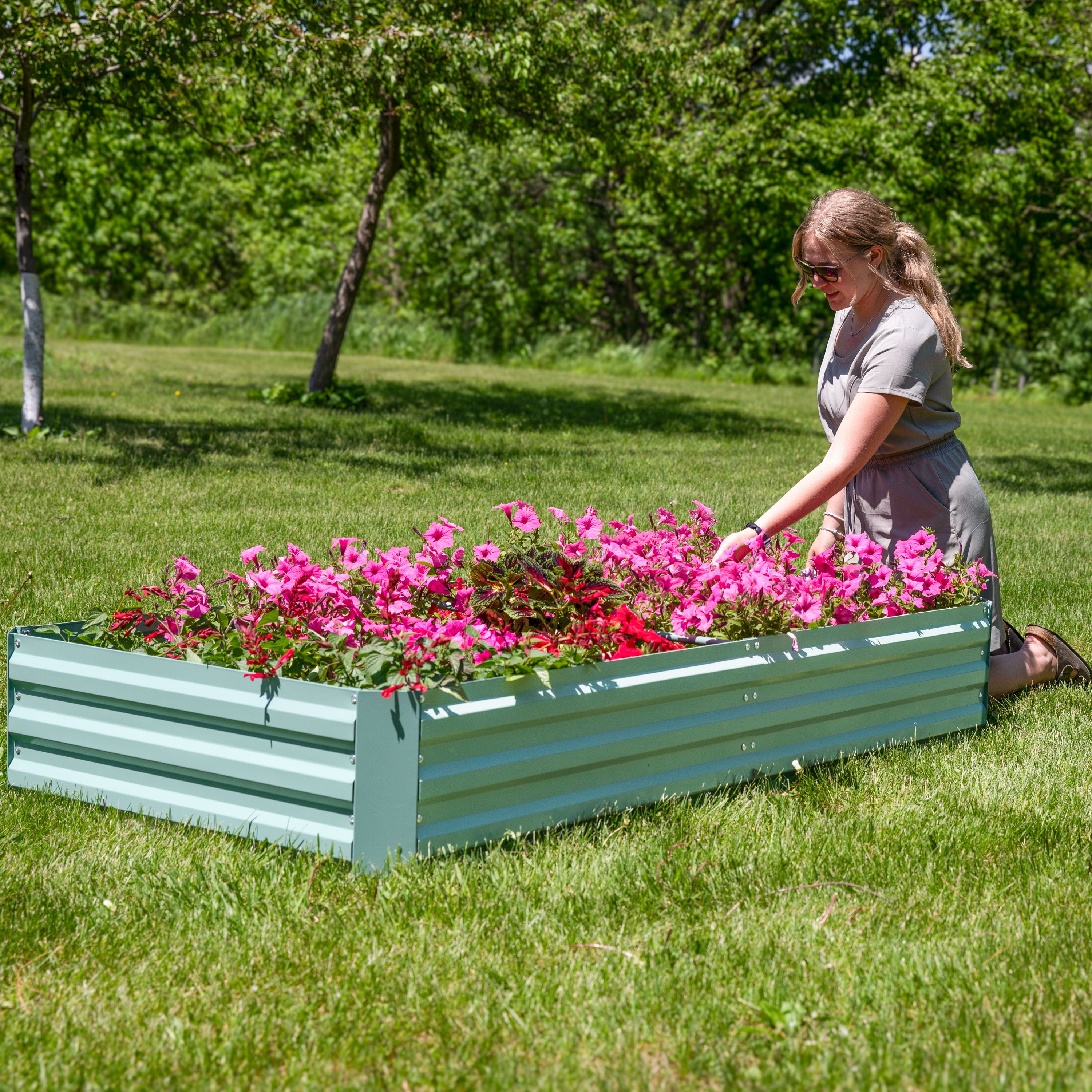 Galvanized Steel Rectangle Raised Garden Bed Kit - 8x4x1ft Outdoor Gardening Planter Box for Vegetables, Flowers & Herbs - Durable Metal Garden Beds for Backyard, Patio & Urban Farming