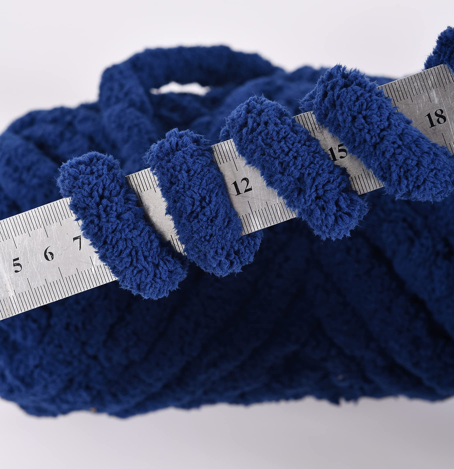 Chunky Chenille Yarn for Arm Knitting - Soft Bulky DIY Knitting Yarn for Blankets, Cushions, Scarves & Home Decor (Navy Blue, 250g/0.55 lb, 24 Yards) - Perfect for Cozy Winter Crafts & Gift Making