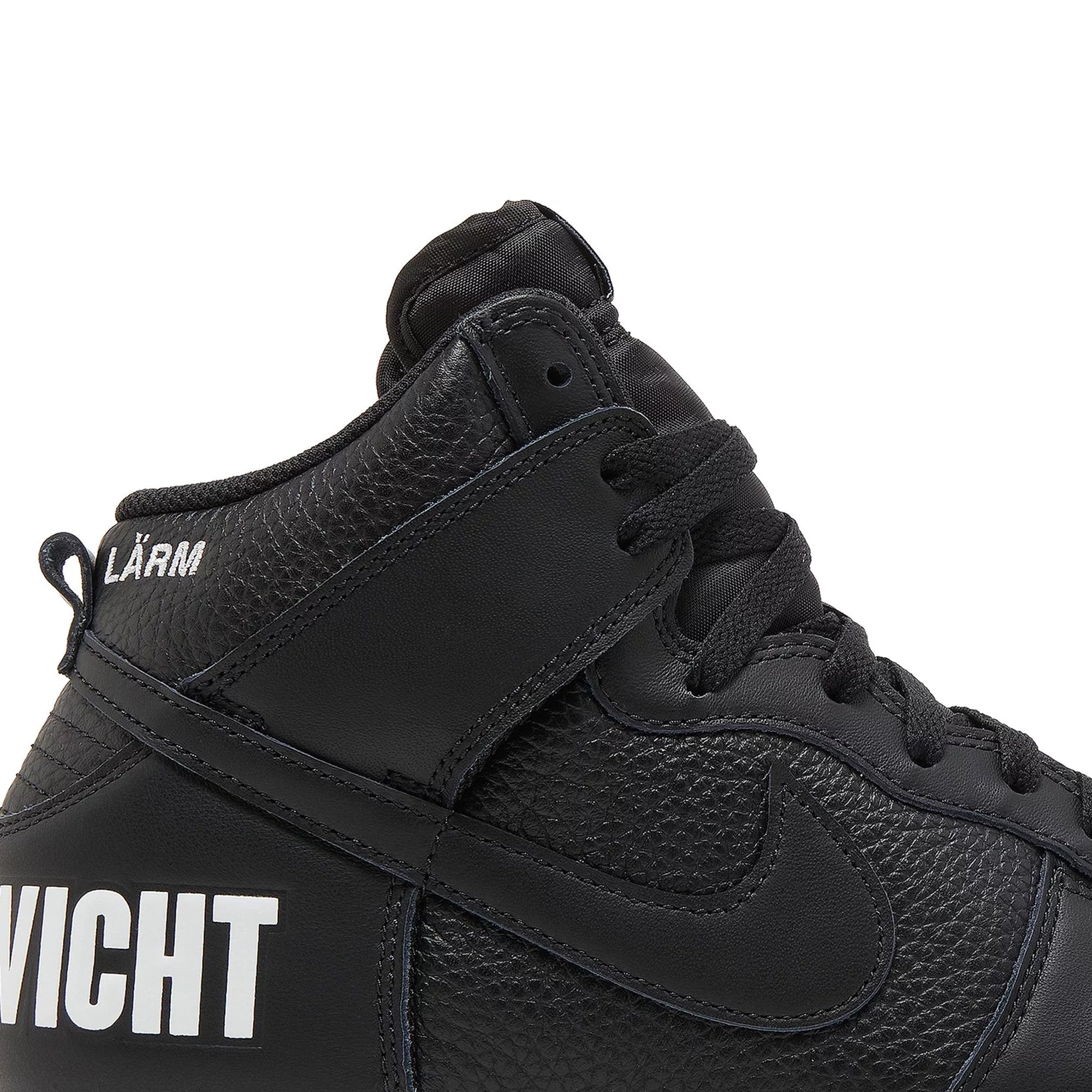 Undercover x Nike Dunk High 'Chaos Black' 2022 Retro Sneakers - Men's Basketball Shoes for Streetwear & Skateboarding Fashion