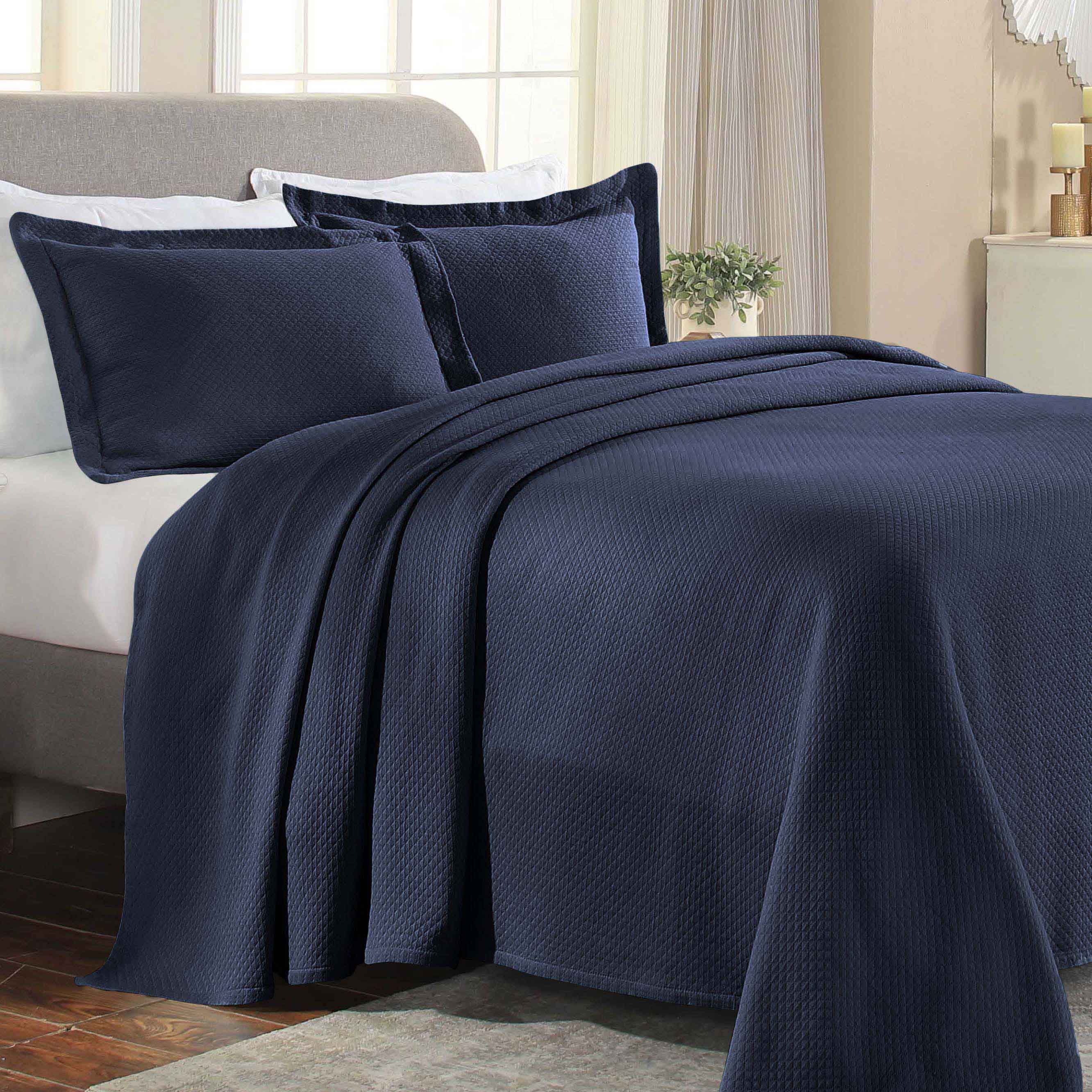 Luxury Jacquard Matelassé Cotton Diamond Solitaire Bedspread Set - Queen Size Bed Cover with Matching Pillowcases - Perfect for Master Bedroom Decor & Guest Room Elegance