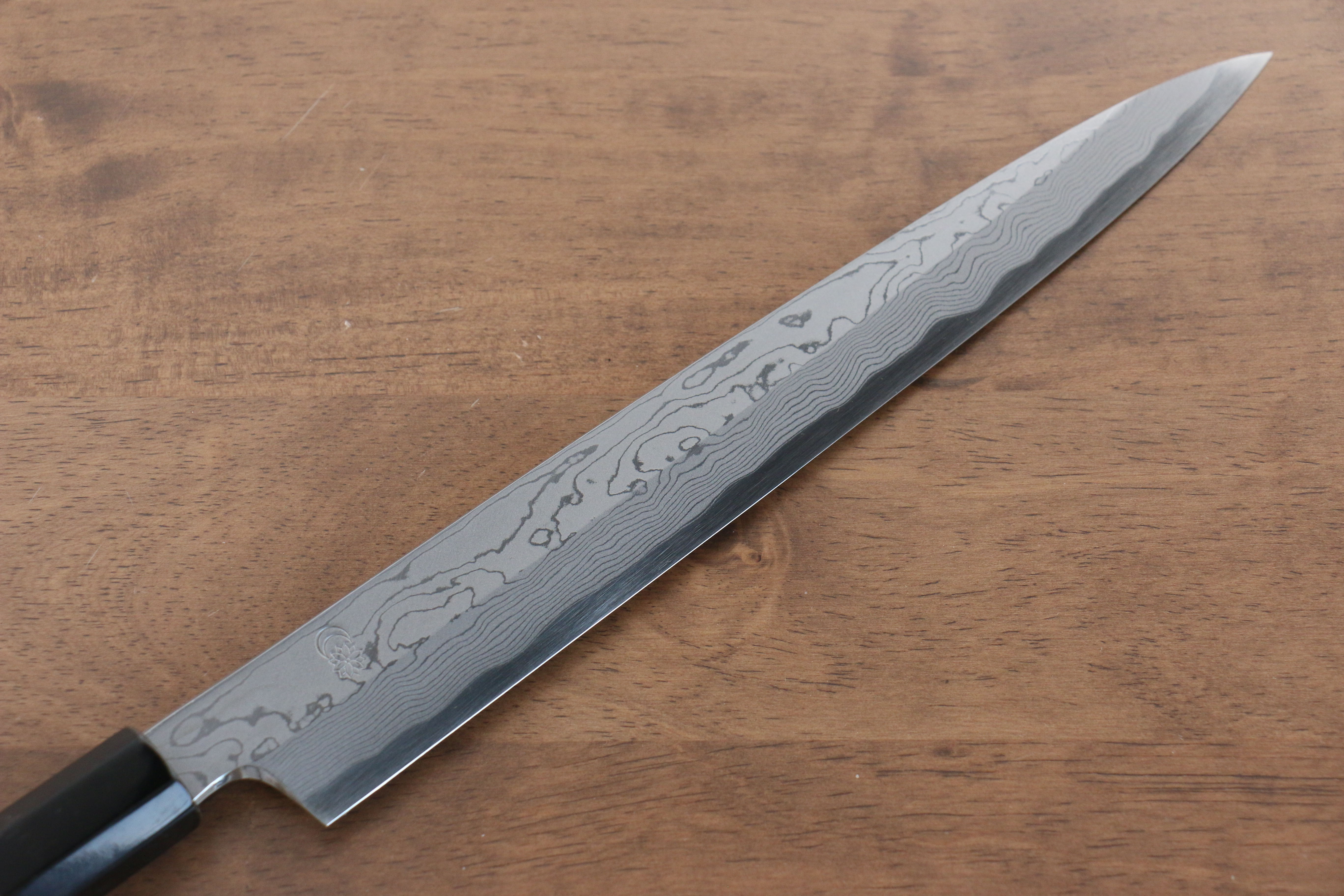 Premium Kikuzuki Blue Steel No.1 Damascus Yanagiba Sushi Knife 240mm with Magnolia Wood Handle - Perfect for Sushi Chefs & Japanese Cuisine Preparation