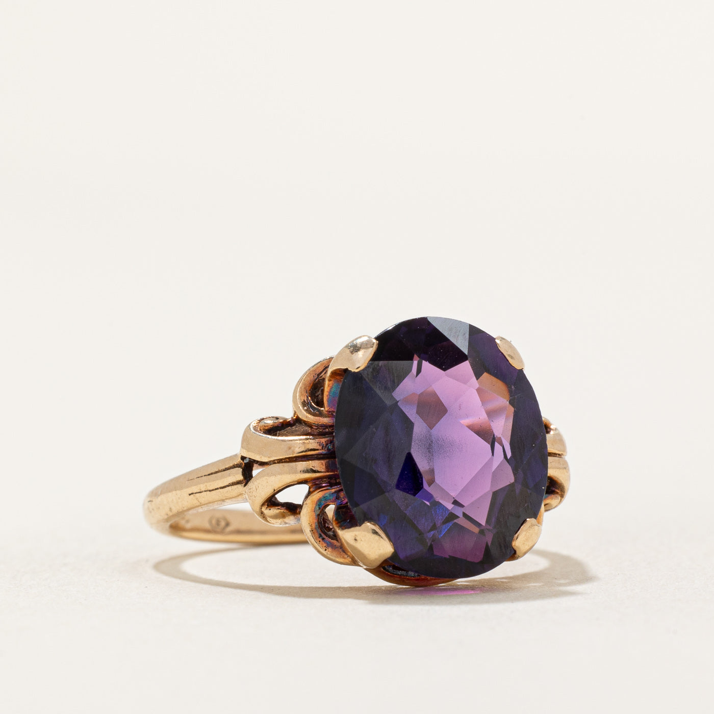 5.00ct Synthetic Color Changing Sapphire Cocktail Ring - Size 6 | Elegant Evening Party Jewelry for Women | Perfect Gift for Anniversary & Special Occasions