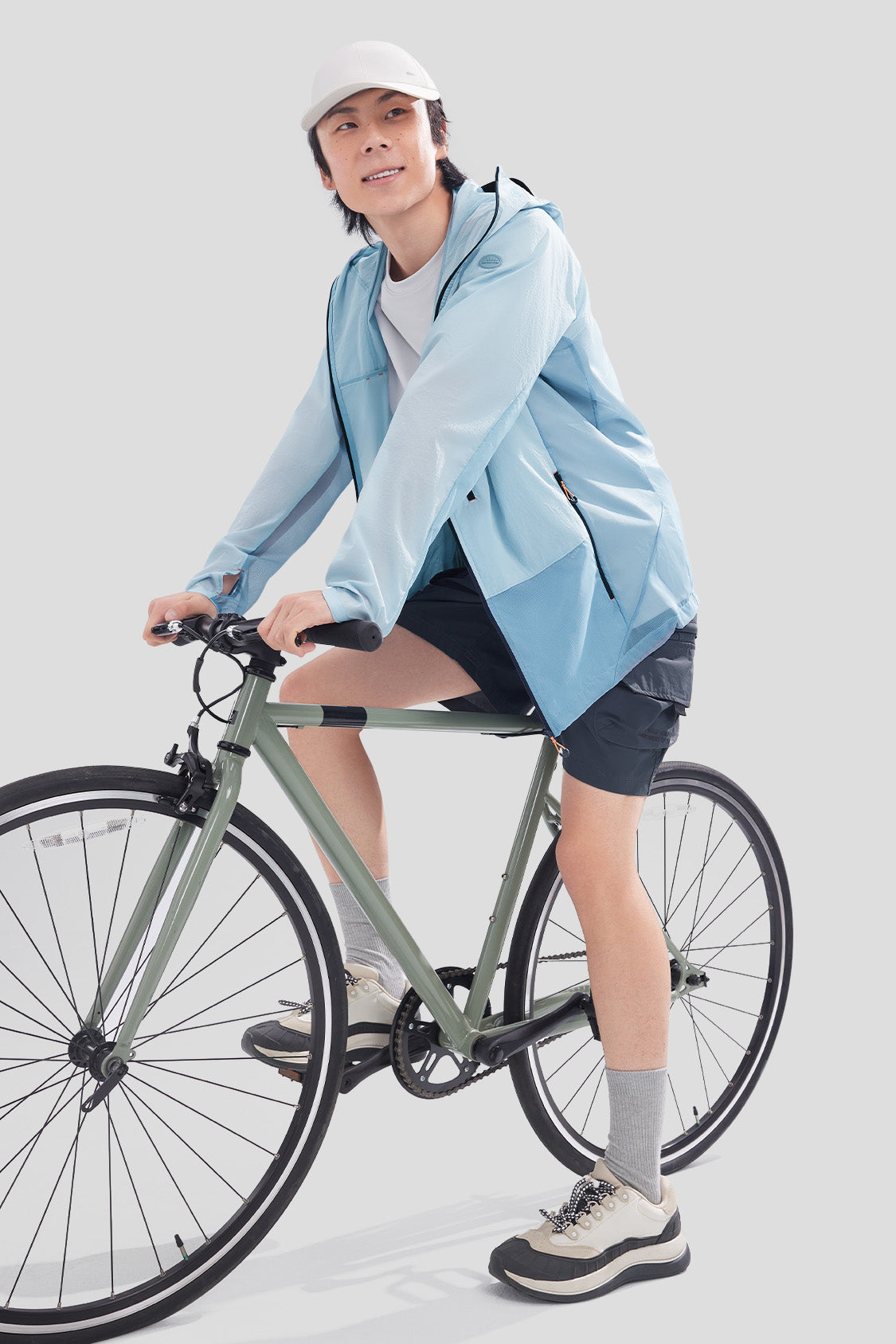 Men's Lightweight Breathable Packable Sun Protection Jacket UPF50+ - Perfect for Hiking, Travel & Outdoor Activities