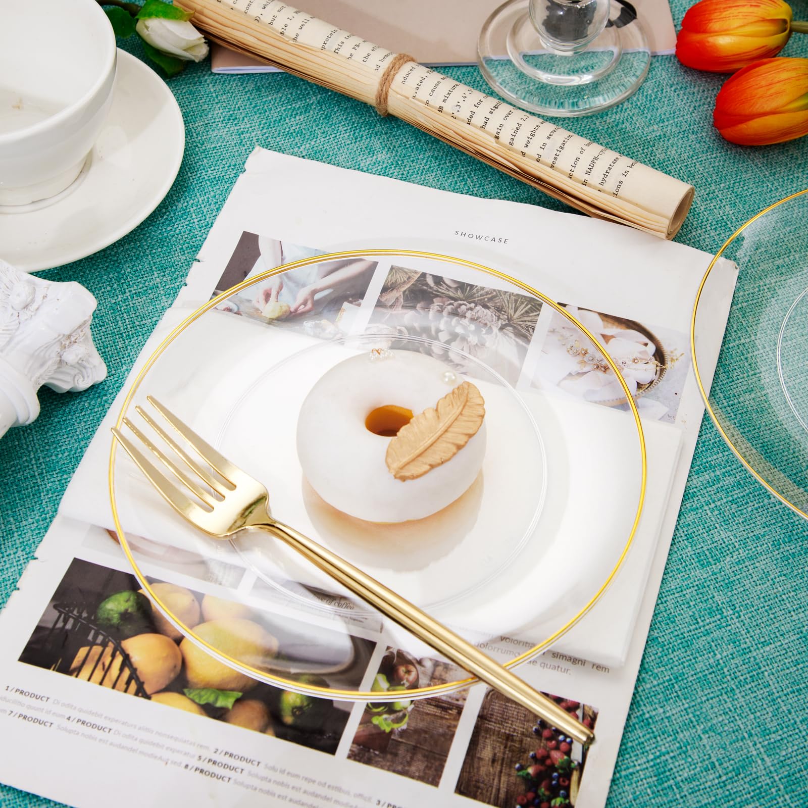 100-Pack Clear Gold Disposable Dessert Plates with Plastic Gold Forks - Elegant Wedding, Party, Birthday Cake Serving Plates for Events & Catering