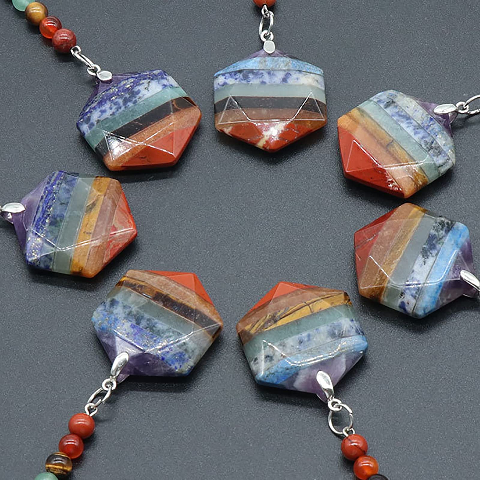 Lecoo 7 Chakra Healing Crystal Keychain for Women - Natural Gemstone Spiritual Key Ring with Star Charm - Perfect Car Keychain, Yoga Gift & Meditation Accessory (Great for Energy Healing, Stress Relief & Daily Use)