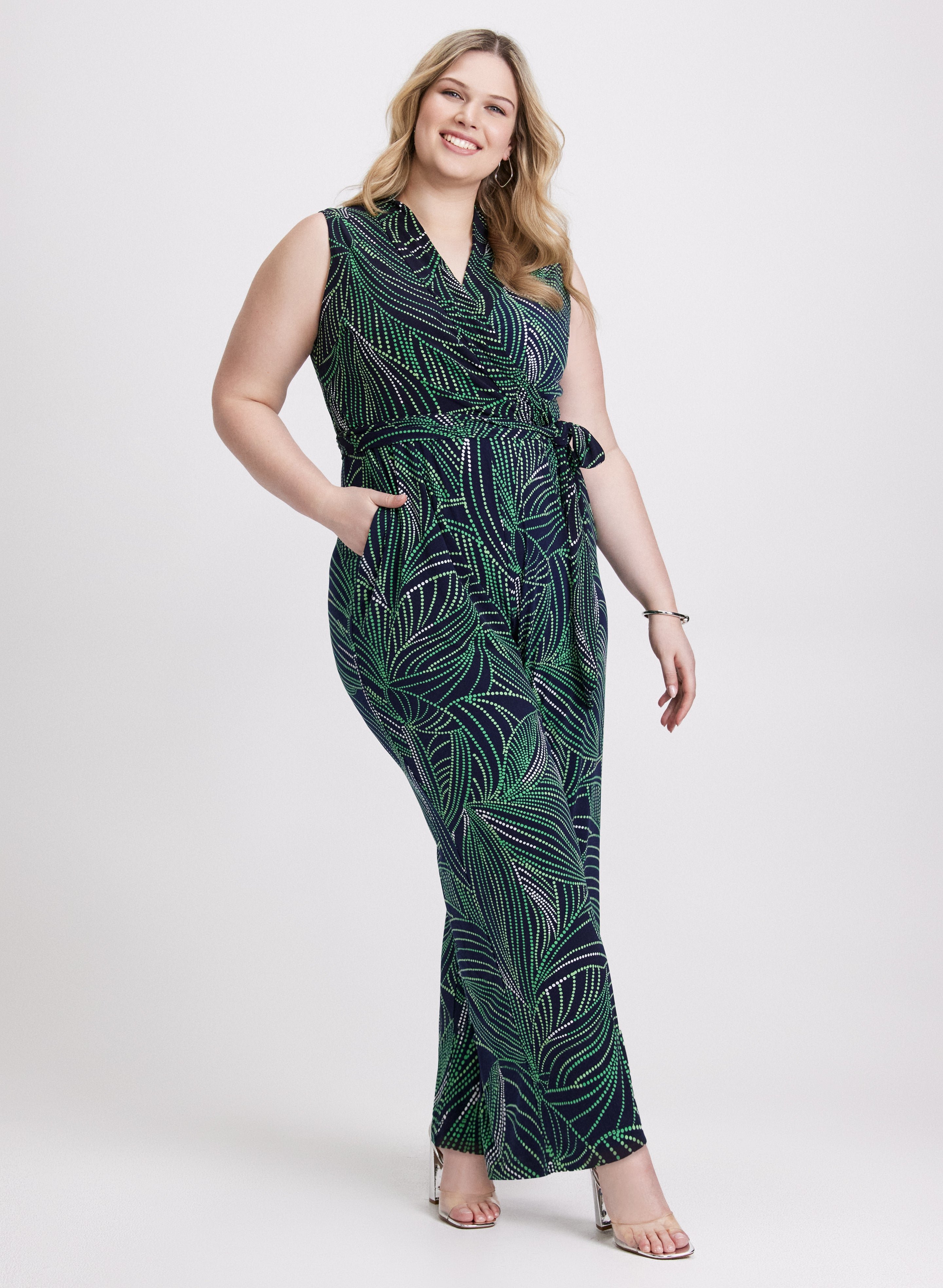 Stylish Abstract Leaf Print Jumpsuit for Women - Trendy One Piece Romper with Floral Design - Perfect for Summer Outfits, Beach Vacations & Boho Fashion