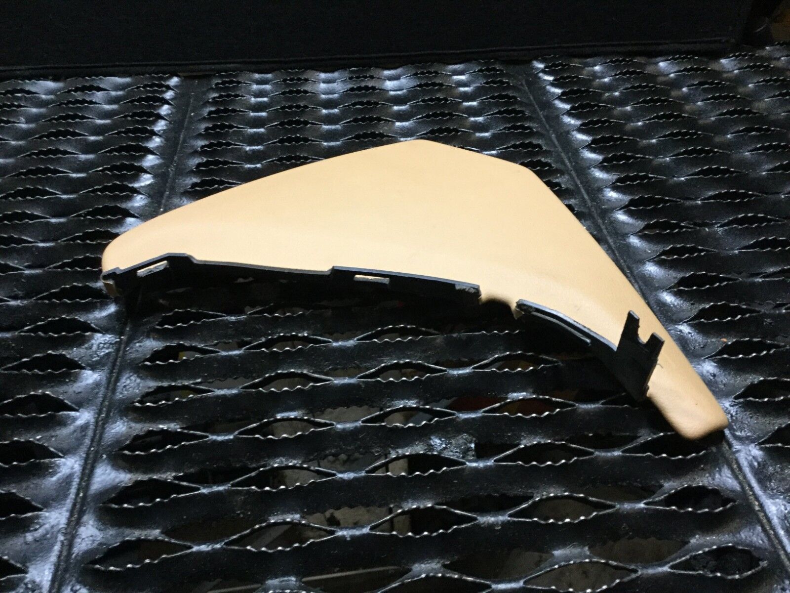 2003-2009 Porsche Cayenne Left Driver Side Dashboard End Cap Cover 7L5858111C OEM - Perfect for Interior Repair & Restoration