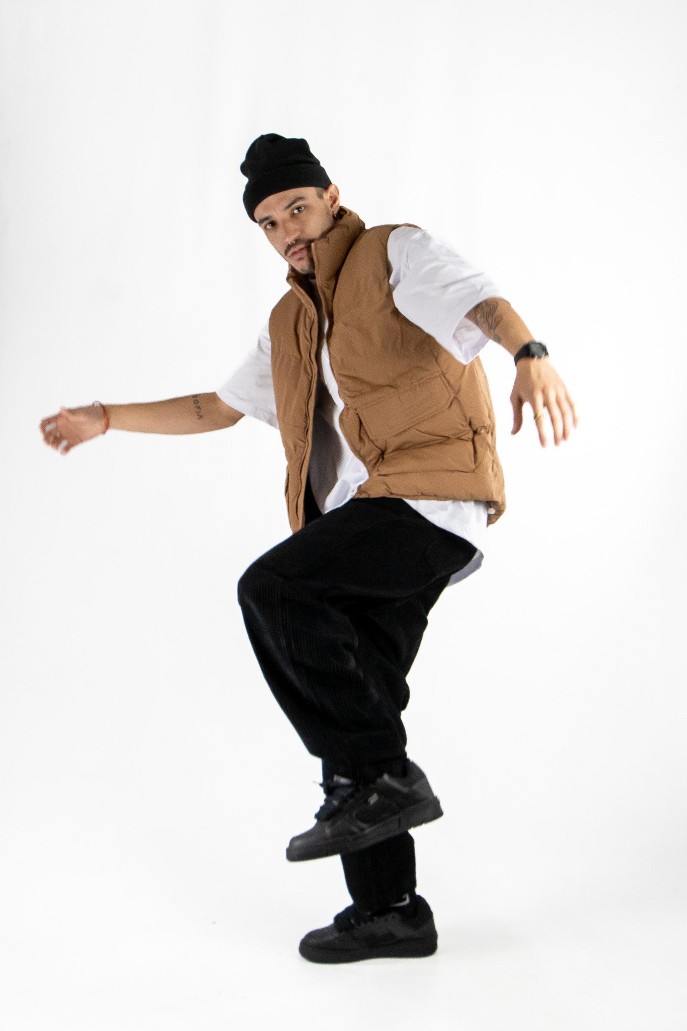 King of Art H Sherman KOA Camel Vest - Stylish & Comfortable Men's Casual Vest for Outdoor Adventures & Urban Fashion