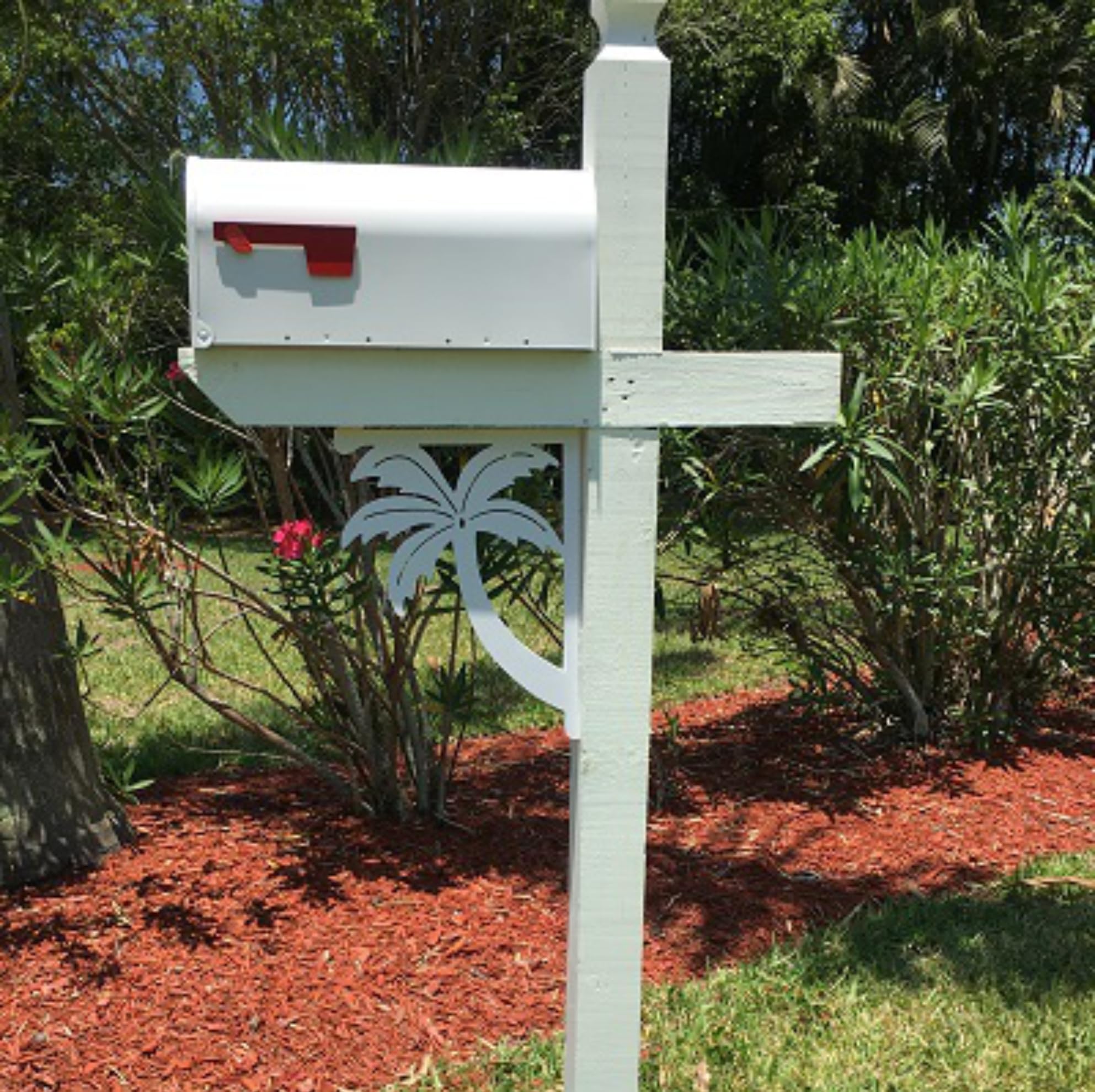Palm Tree Mailbox Bracket - Durable 16x12 Inch Medium Size Mailbox Holder for Outdoor Decor & Beach House Mailbox Installation