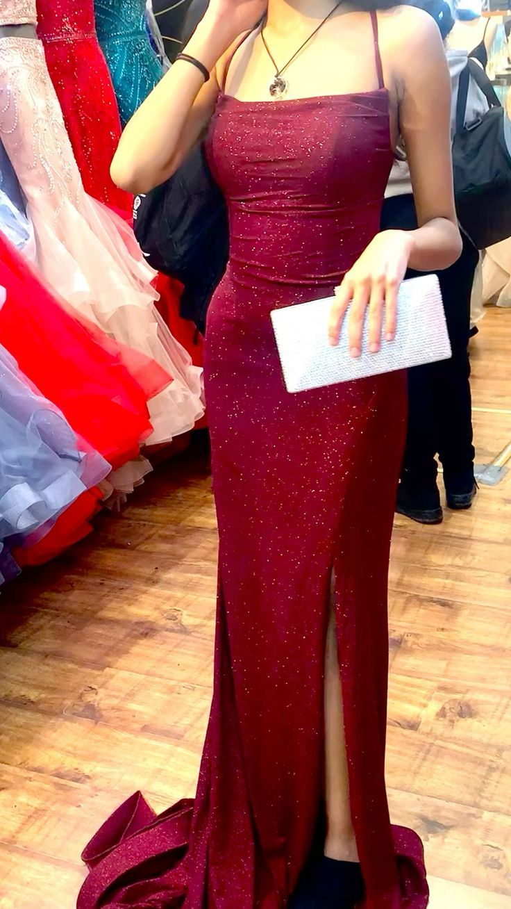Elegant Burgundy Sparkly Glitter Prom Dress for Women - Perfect for Evening Gala, Homecoming, and Formal Events - Style J4186