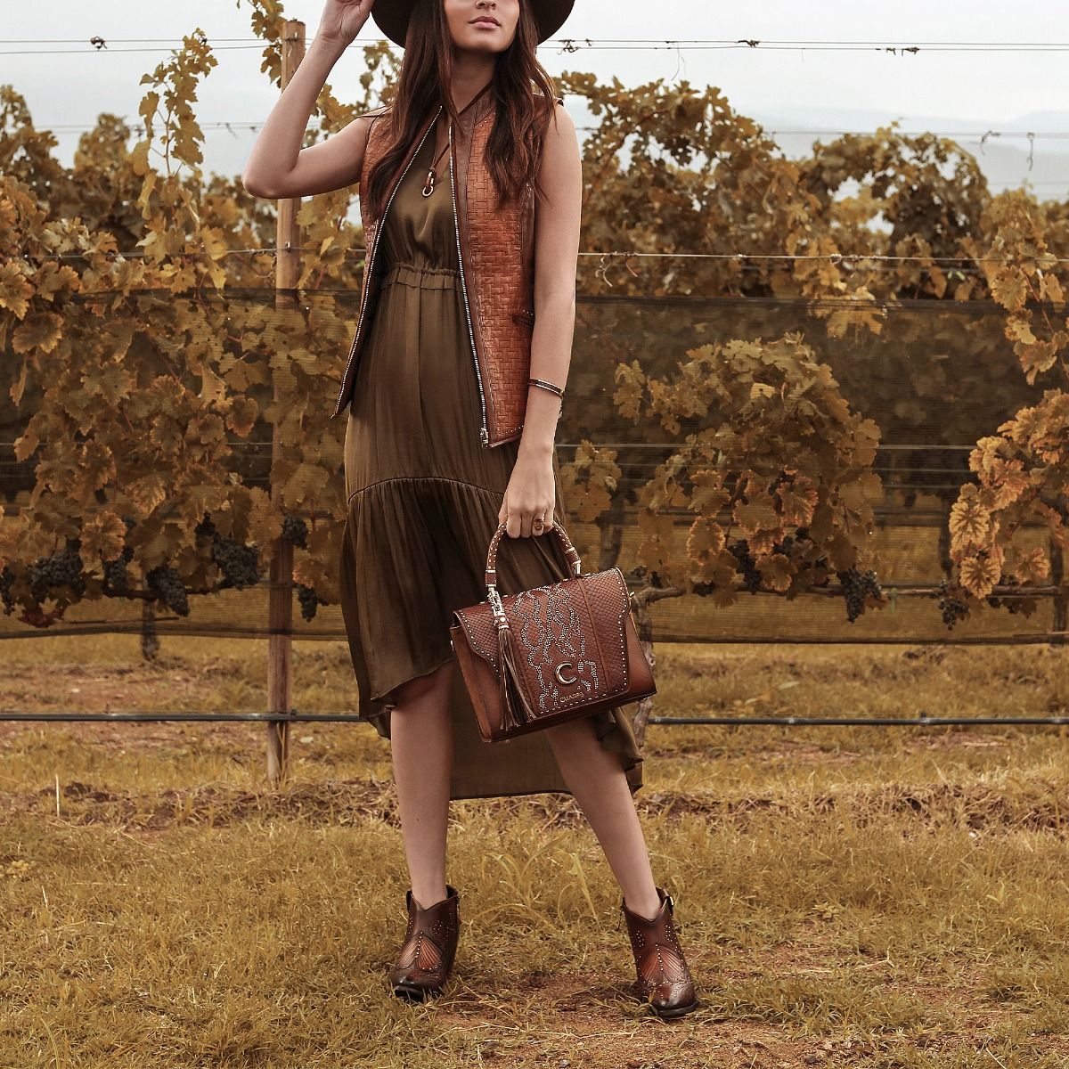 3F58RS Women's Fashion Cowboy Leather Ankle Boots in Chestnut Brown - Perfect for Western Style, Country Outfits & Casual Wear