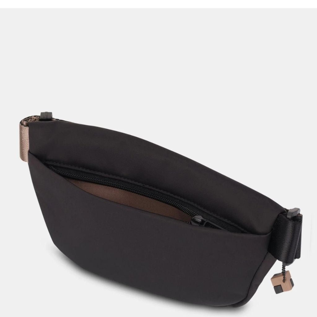 Hedgren Halo Waist Pack - Black Crossbody Fanny Pack for Men & Women | Water-Resistant Travel Belt Bag for Hiking, Running, Gym & Outdoor Activities