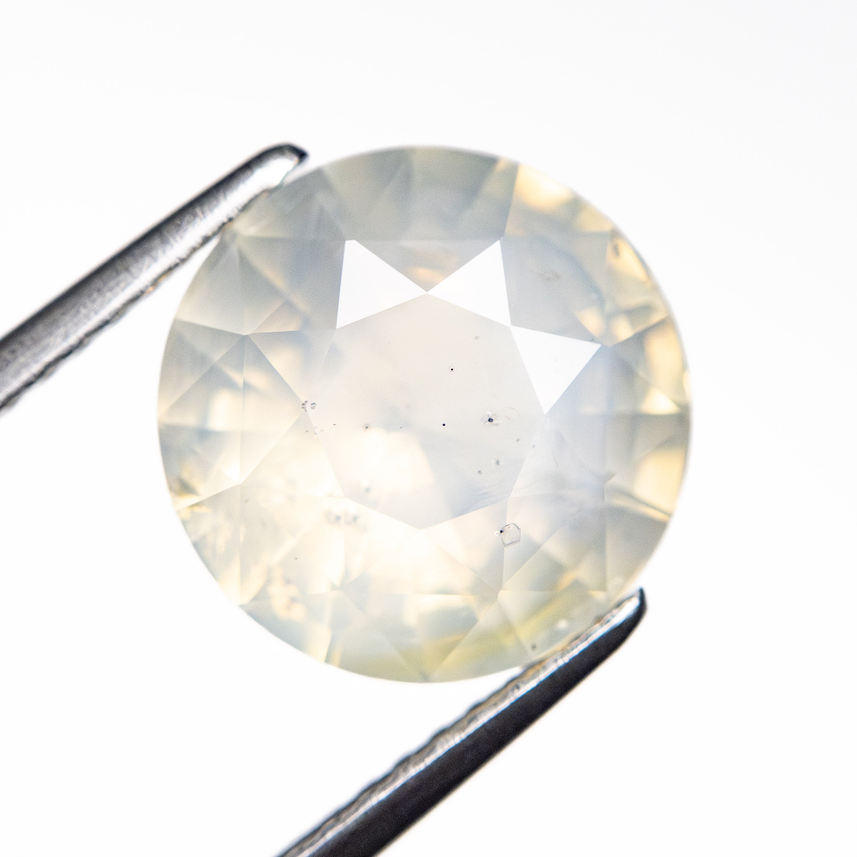 5.10ct Natural Round Brilliant Blue Sapphire Gemstone (10.08x10.07x6.24mm) - Certified Loose Stone for Jewelry Making, Engagement Rings & Fine Collections