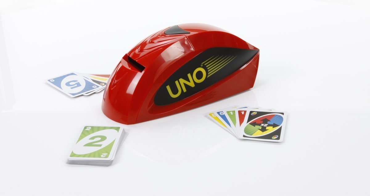 Mattel Games UNO Card Game - Classic Family Fun for Kids & Adults - Perfect for Parties, Travel & Game Nights