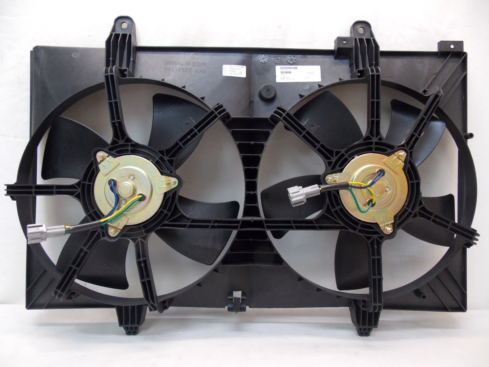 Dual Radiator and Condenser Fan Assembly Compatible with 2003-2007 Nissan Murano 3.5L V6 - Perfect for Engine Cooling & AC System Performance