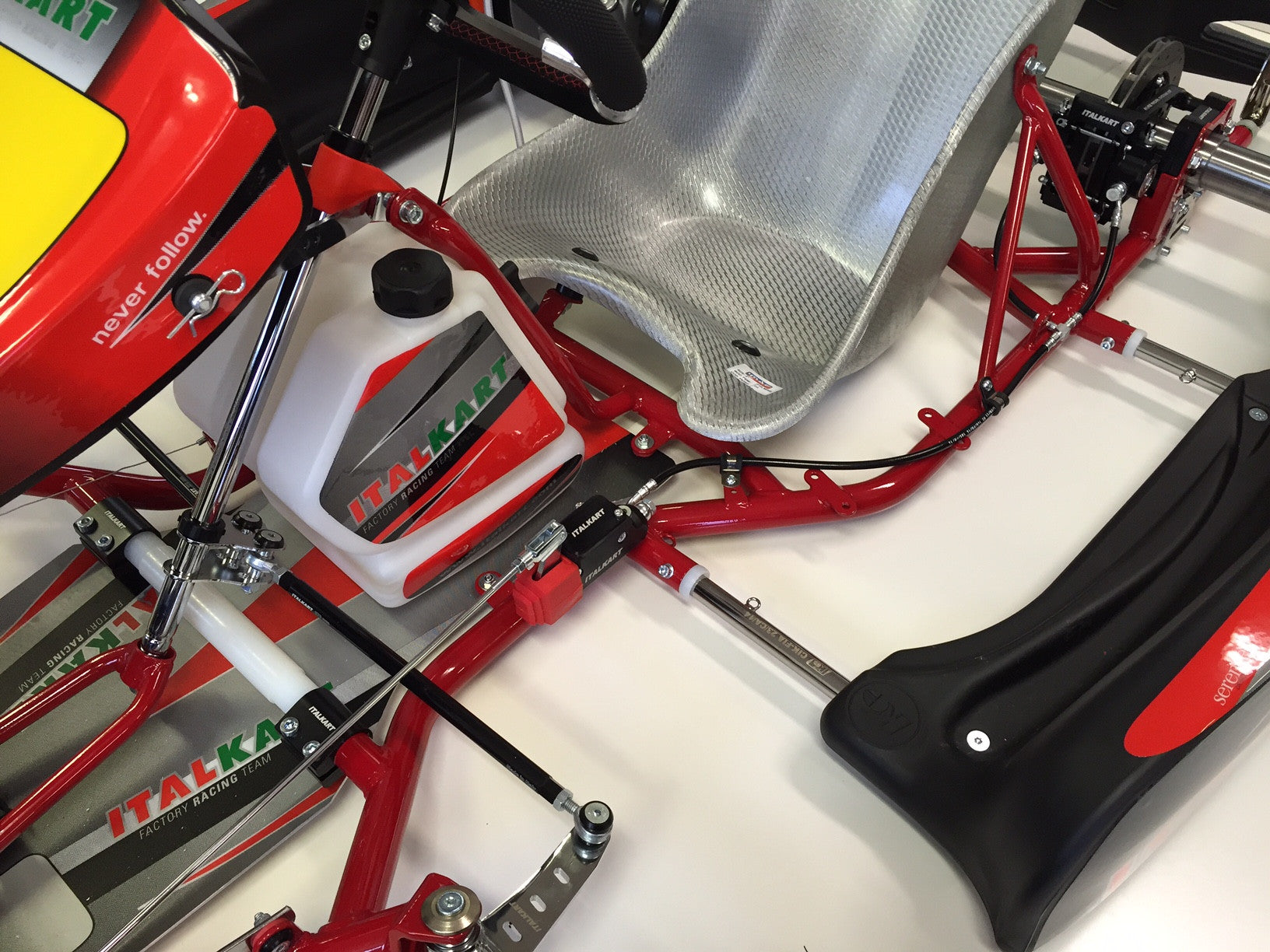 LO206 4-Cycle Racing Kart Engine - High Performance Karting Motor for Competitive Racing & Track Practice