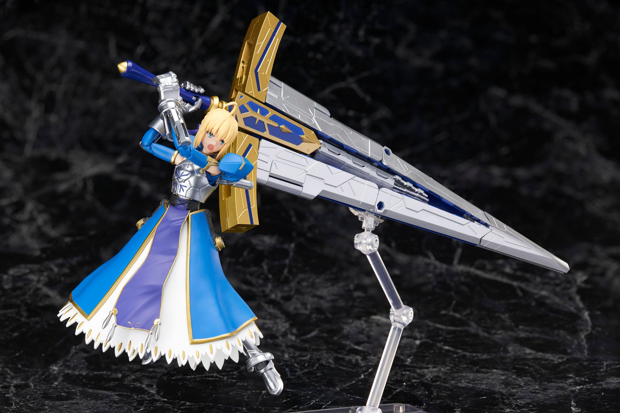 Bandai AGP Saber Altria Pendragon & Variable Excalibur Action Figure - Fate/Grand Order Collectible for Anime Fans & Display