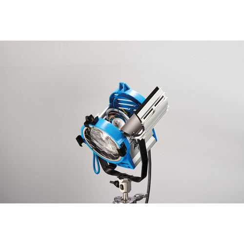 ARRI 650W Plus Tungsten Fresnel Light - 120V/240V Dual Voltage Studio Lighting for Film & Video Production - Perfect for Professional Cinematography and Photography Sets