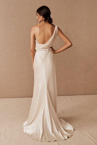 Watters Mirall Gown - Elegant Formal Evening Dress for Weddings, Prom & Special Occasions | Plus Size Options Available