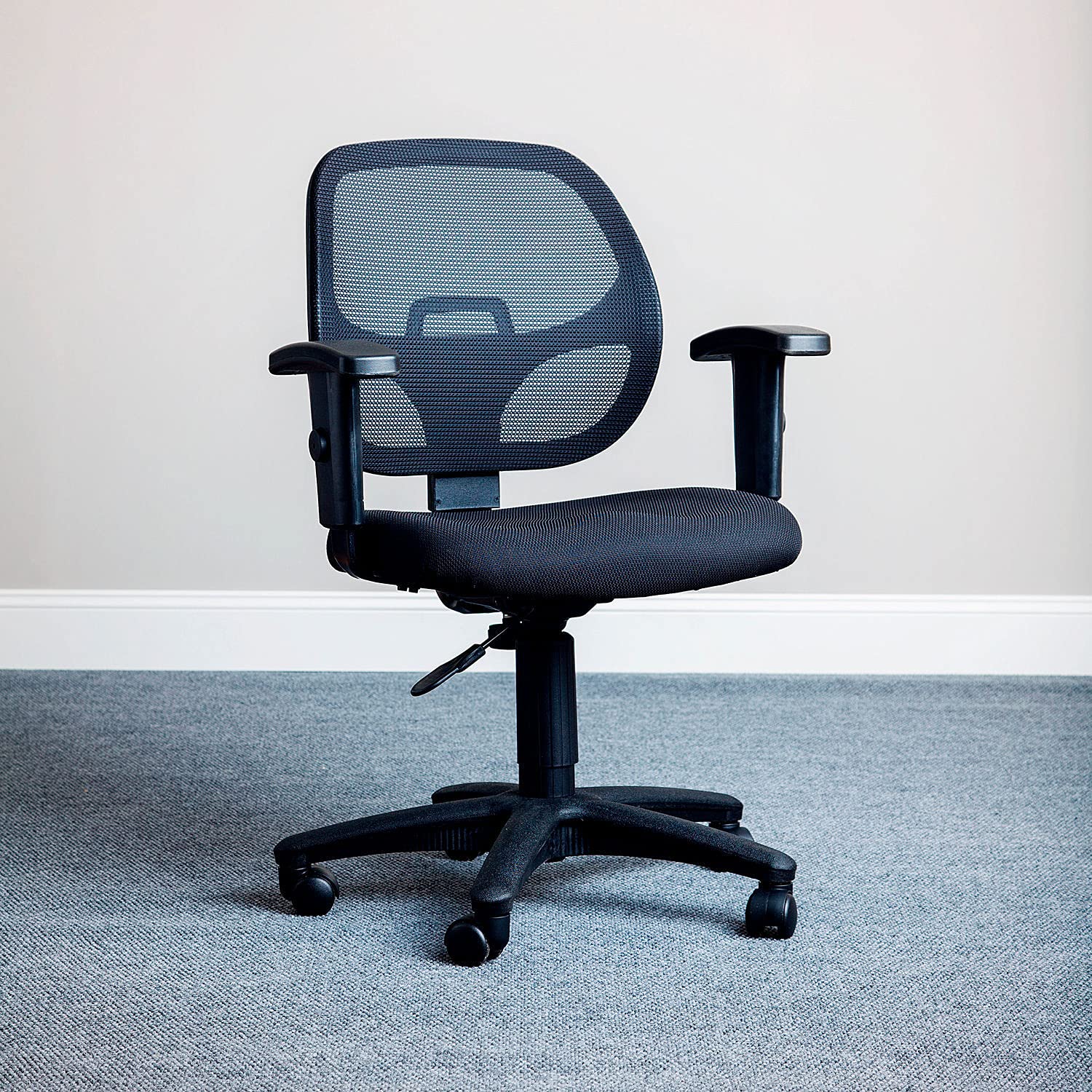 Ergonomic Mesh Back Office Chair with Adjustable Arms - Breathable Fabric for Comfort - Black - Perfect for Home Office, Gaming & Workspaces