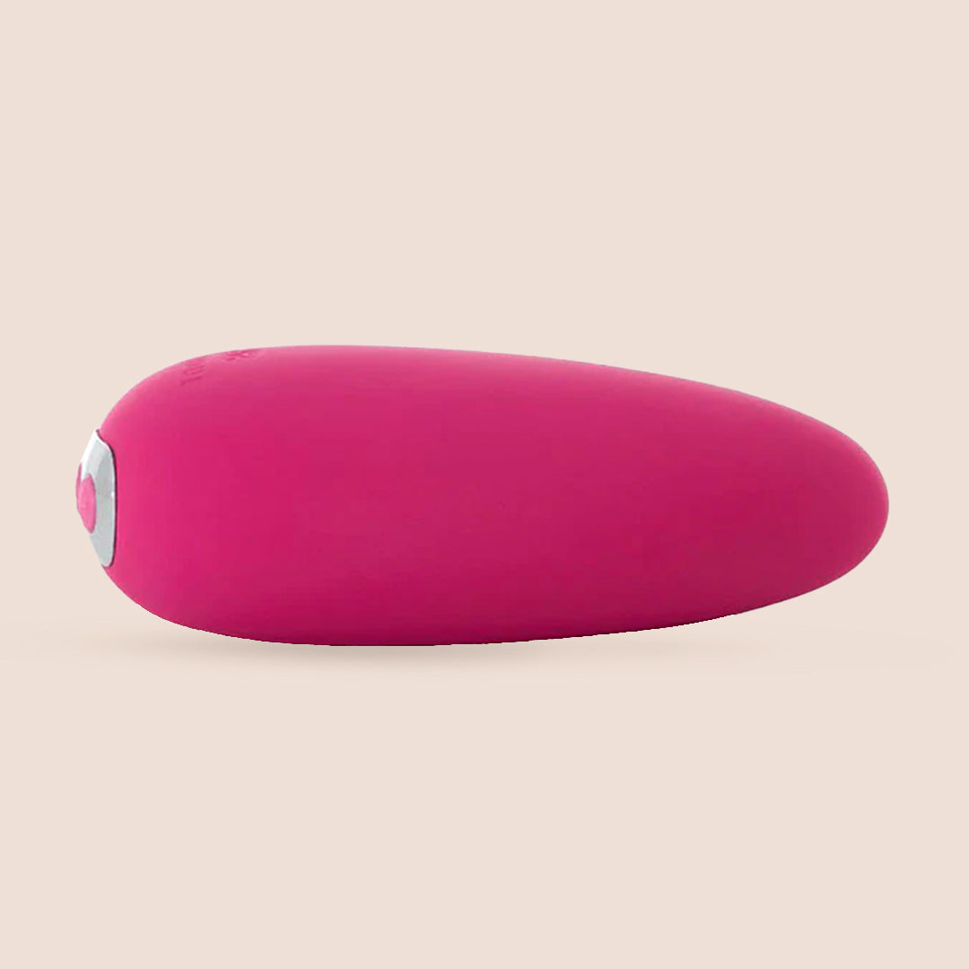 Je Joue Mimi Soft Palm Vibe - Ultra Soft Silicone Clitoral Stimulator for Women, Rechargeable Mini Vibrator - Perfect for Solo Play & Couples Intimacy