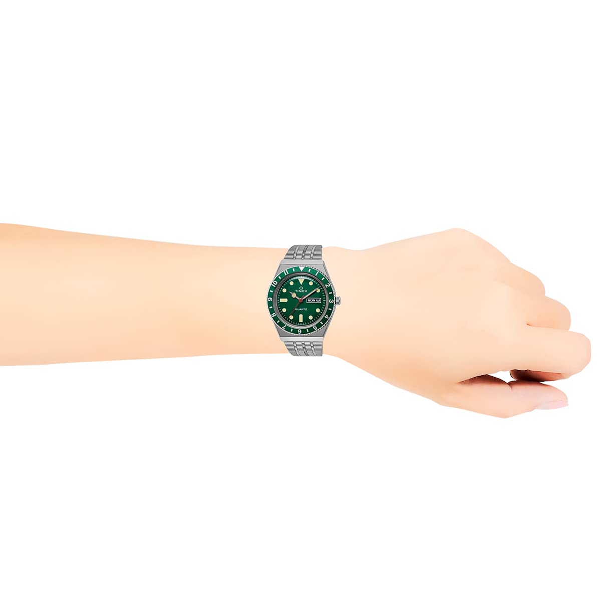 Timex Men's Q Reissue Quartz Watch - Vintage-Inspired Digital Watch with Alarm & Stopwatch - Perfect for Casual Wear, Sports & Everyday Use