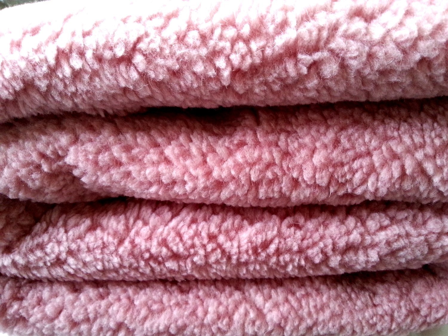 Premium 100% Merino Wool Blanket - Natural Soft Pink Throw for Super King Bed (79