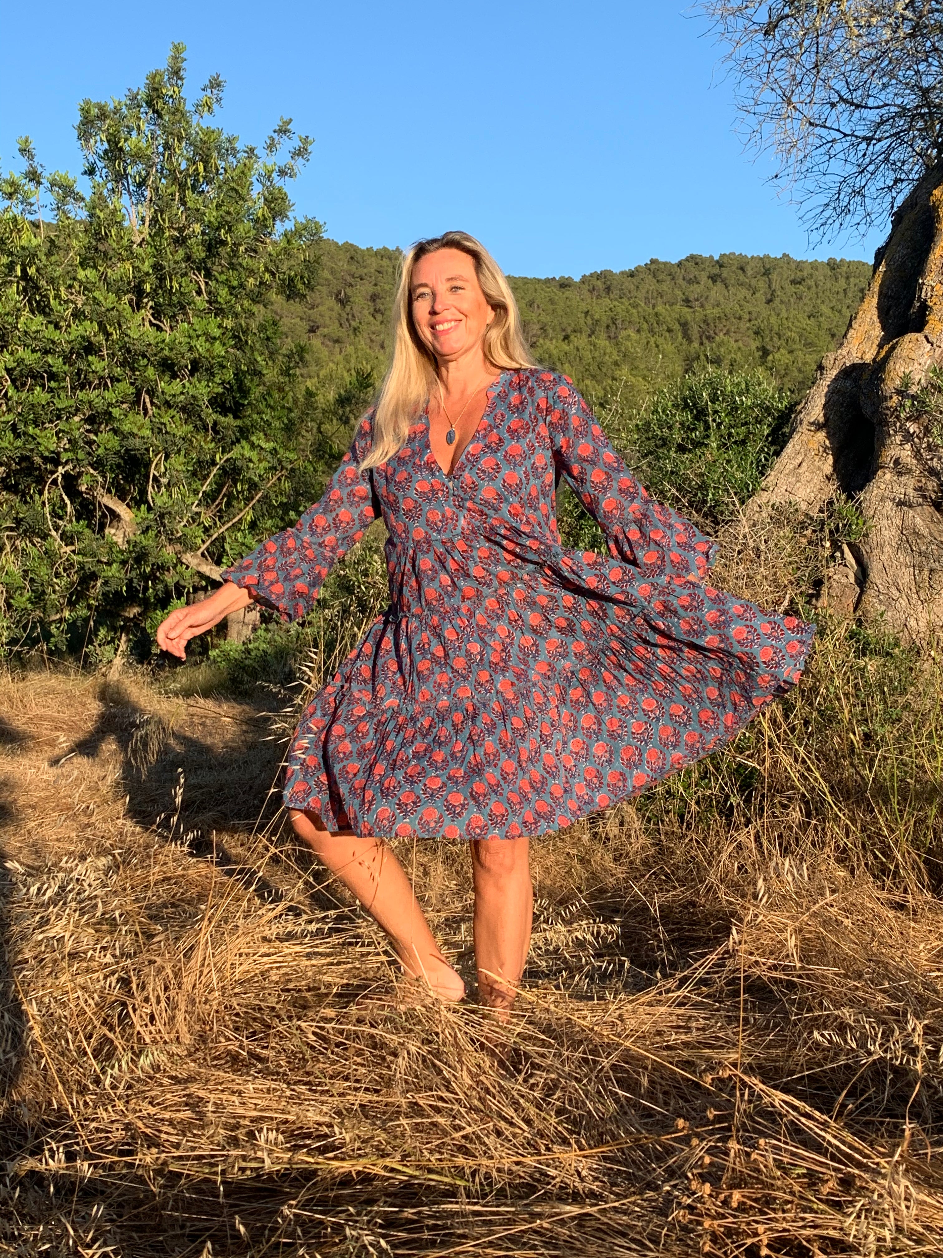 Stylish Geo Print Short Dress in Blue & Red - Perfect for Summer Outings, Beach Vacations, and Casual Parties