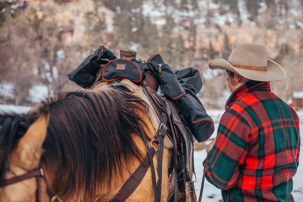 TrailMax Medium Insulated Horse Saddlebags for Western & Endurance Riding - Detachable Cantle Bag Set for Trail Rides & Camping Trips | Durable Saddle Pack for Equestrian Gear Storage