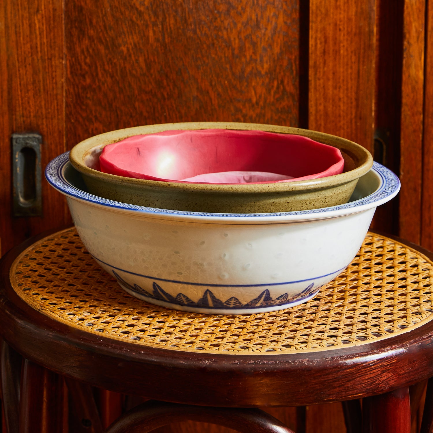 Sloane Bowl - Premium Ceramic Serving Bowl for Raspberries, Fruits & Desserts | Elegant Home Dining & Party Tableware