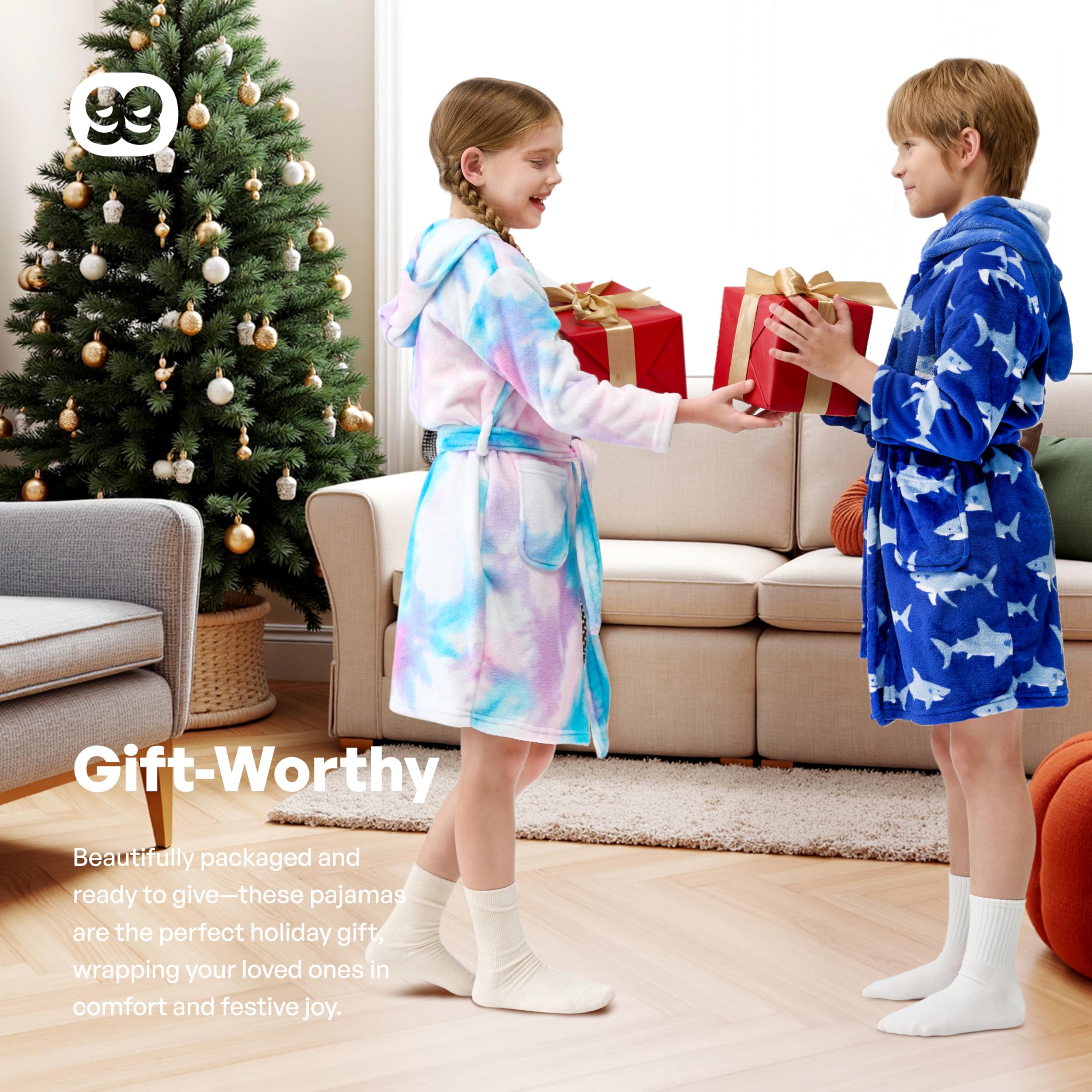 Christmas Kids Hooded Robe for Boys - Cozy Pajamas & Bathrobe for Holidays