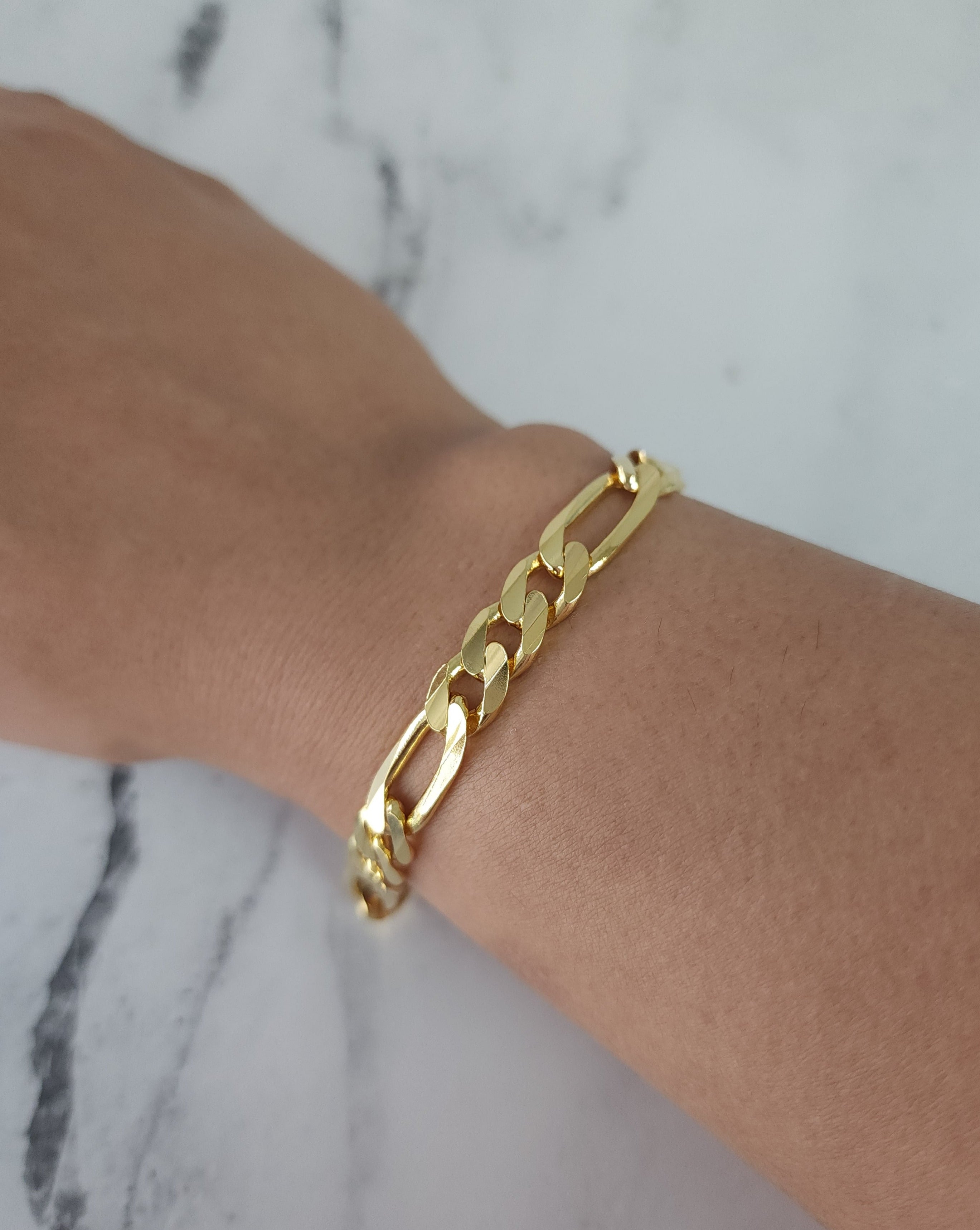 8MM Classic Figaro Chain Bracelet for Men & Women - Italian Gold Silver Stainless Steel Jewelry Gift for Birthday, Anniversary & Everyday Wear