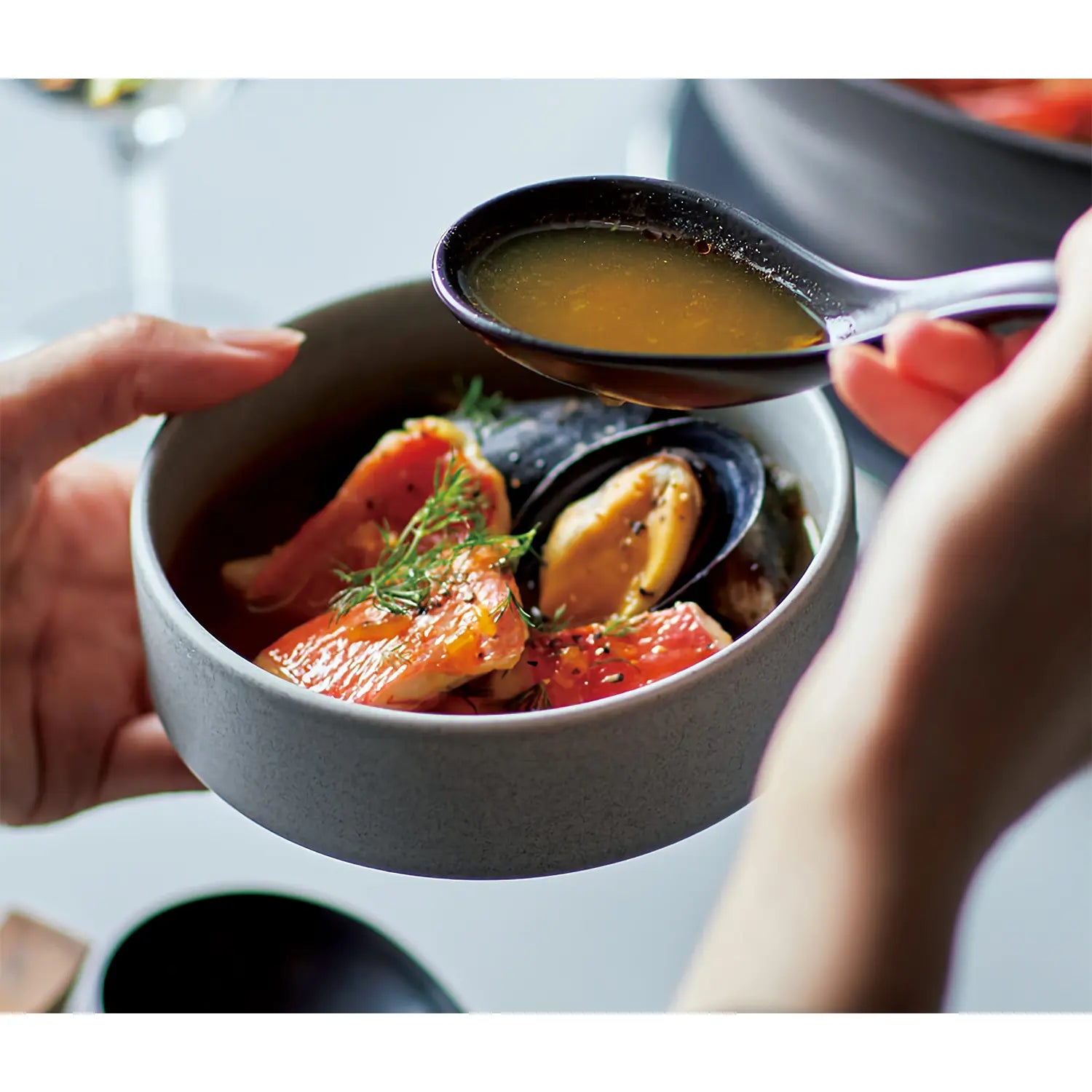 Premium Karl Porcelain Tonsui Bowl - Handcrafted Ceramic Rice Bowl, Asian Soup Bowl - Perfect for Ramen, Pho, Rice Dishes & Home Dining