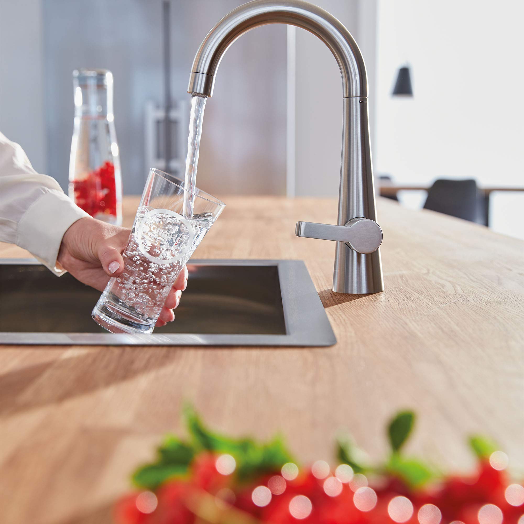 GROHE 30026DC2 Zedra Stainless Steel Water Filter Kitchen Faucet - SuperSteel Finish for Clean Drinking Water | Perfect for Modern Kitchens & Home Renovations