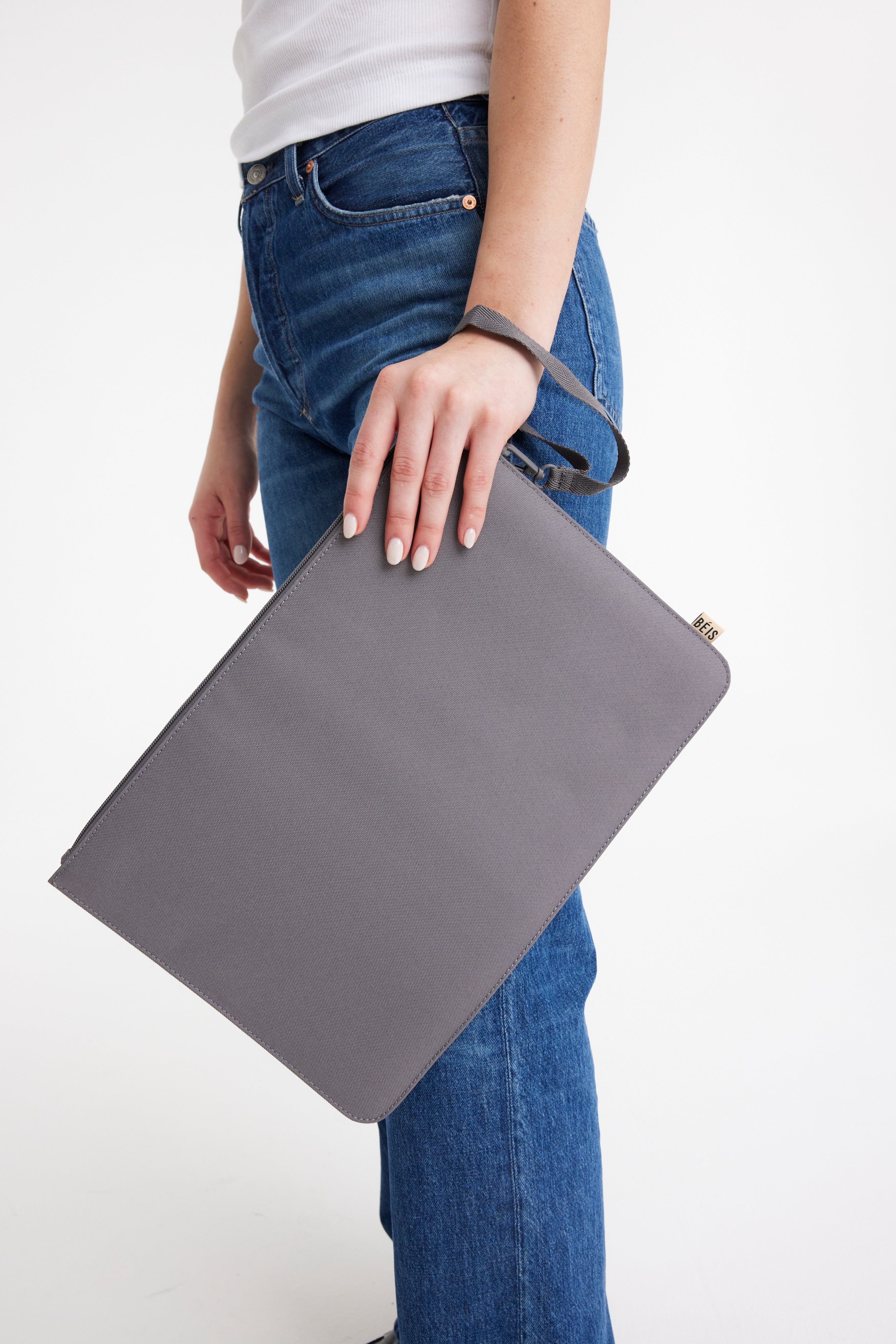 Beis Essentials Grey Laptop Sleeve - Lightweight & Protective Case for MacBook, iPad, Chromebook - Perfect for Work, School & Travel Accessories