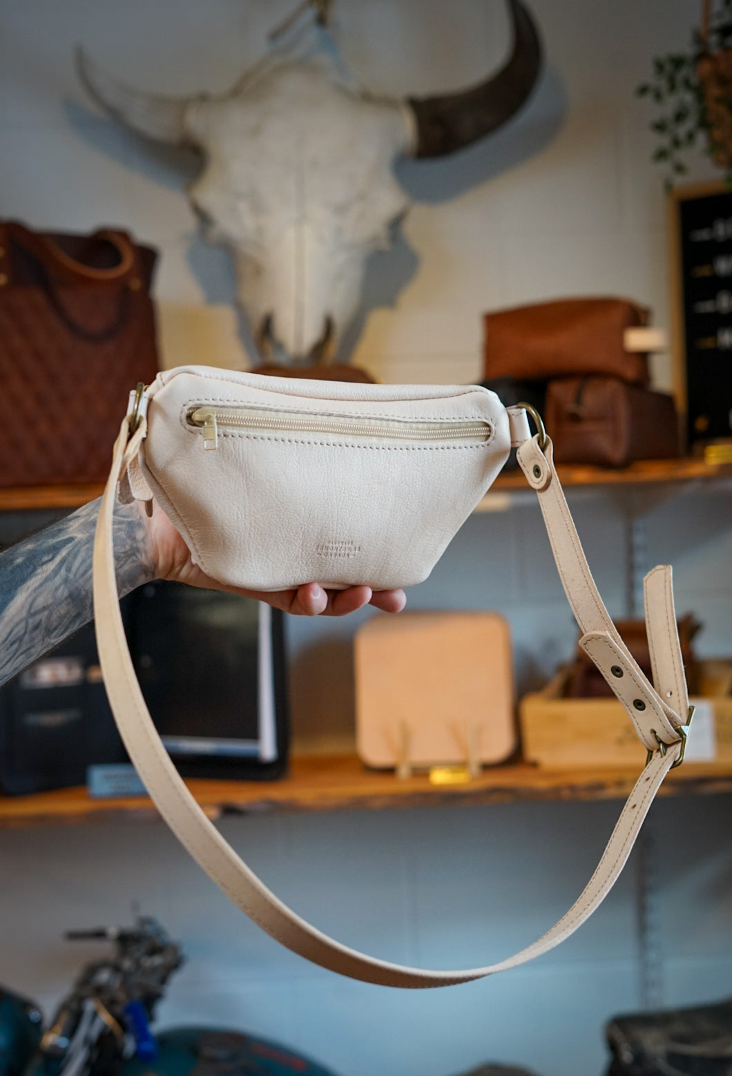 Premium Vegan Leather Fanny Pack for Men & Women - Natural Tan Waist Bag - Perfect for Hiking, Travel, Gym & Everyday Use