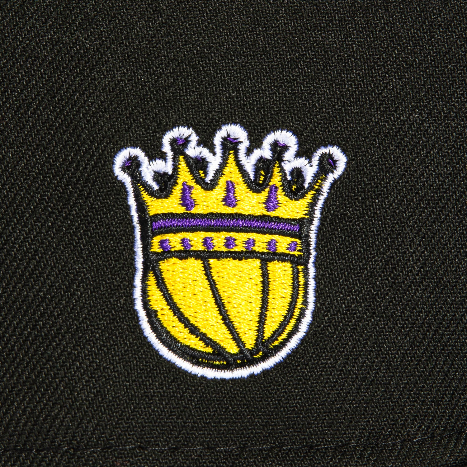New Era 59Fifty Los Angeles Lakers Crown Logo Patch LA Gradient Snapback Hat - Black | Official NBA Basketball Cap for Men & Women | Perfect for Games, Streetwear & Lakers Fan Collection