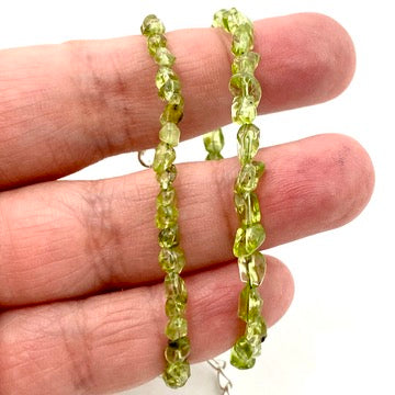 Peridot Nugget Bracelet with Adjustable Extension Chain - Elegant Green Gemstone Jewelry for Women - Perfect for Everyday Wear, Gifts & Special Occasions