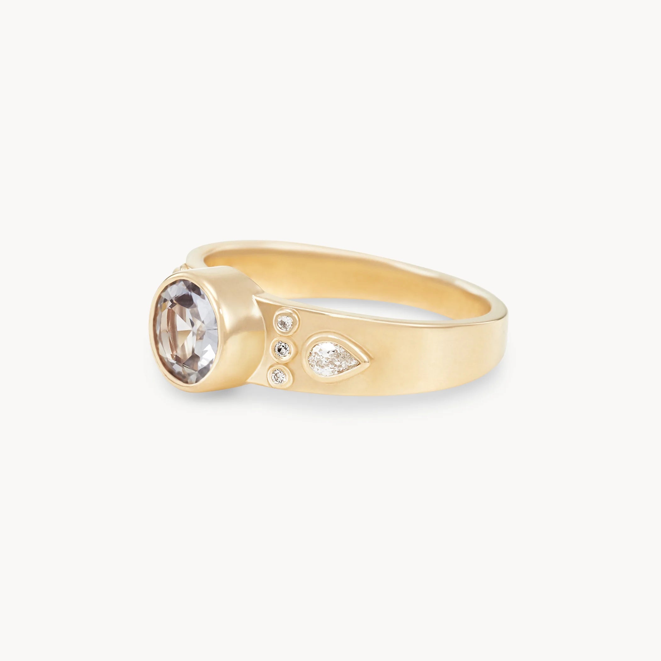 14K Yellow Gold Round Sapphire Forestlight Kiss One-of-a-Kind Ring – Elegant Jewelry for Weddings, Anniversaries & Special Occasions
