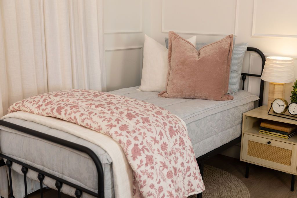 Jane Luxe Beddy's - Ultra Soft & Cozy Zipper Bedding Set for Kids & Adults | Perfect for Bedrooms, Dorms, Travel & Lounging