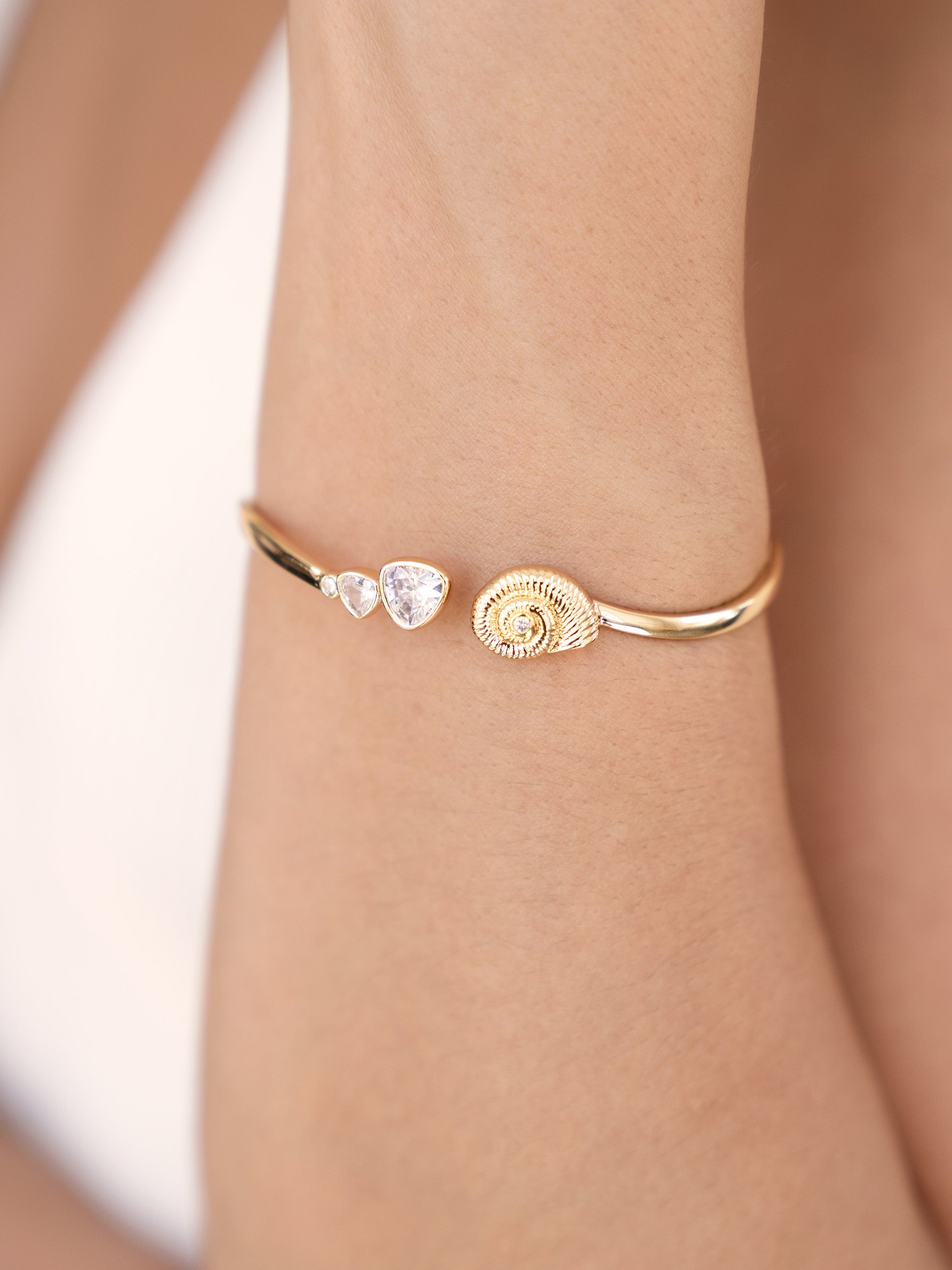 Golden Nautilus Shell Cuff Bracelet for Women - Boho Beach Jewelry - Perfect for Summer Vacations, Beach Weddings & Boho Fashion Accessories