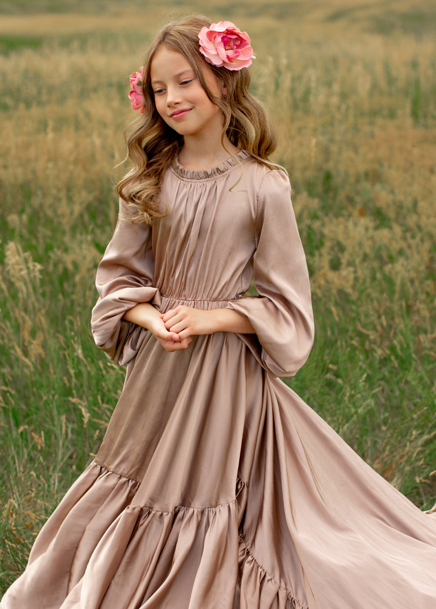 Leana Impact Dress in Stone - Elegant Women's Midi Dress for Casual & Office Wear | Flattering Fit & Comfortable Fabric | Perfect for Work, Dates & Special Occasions