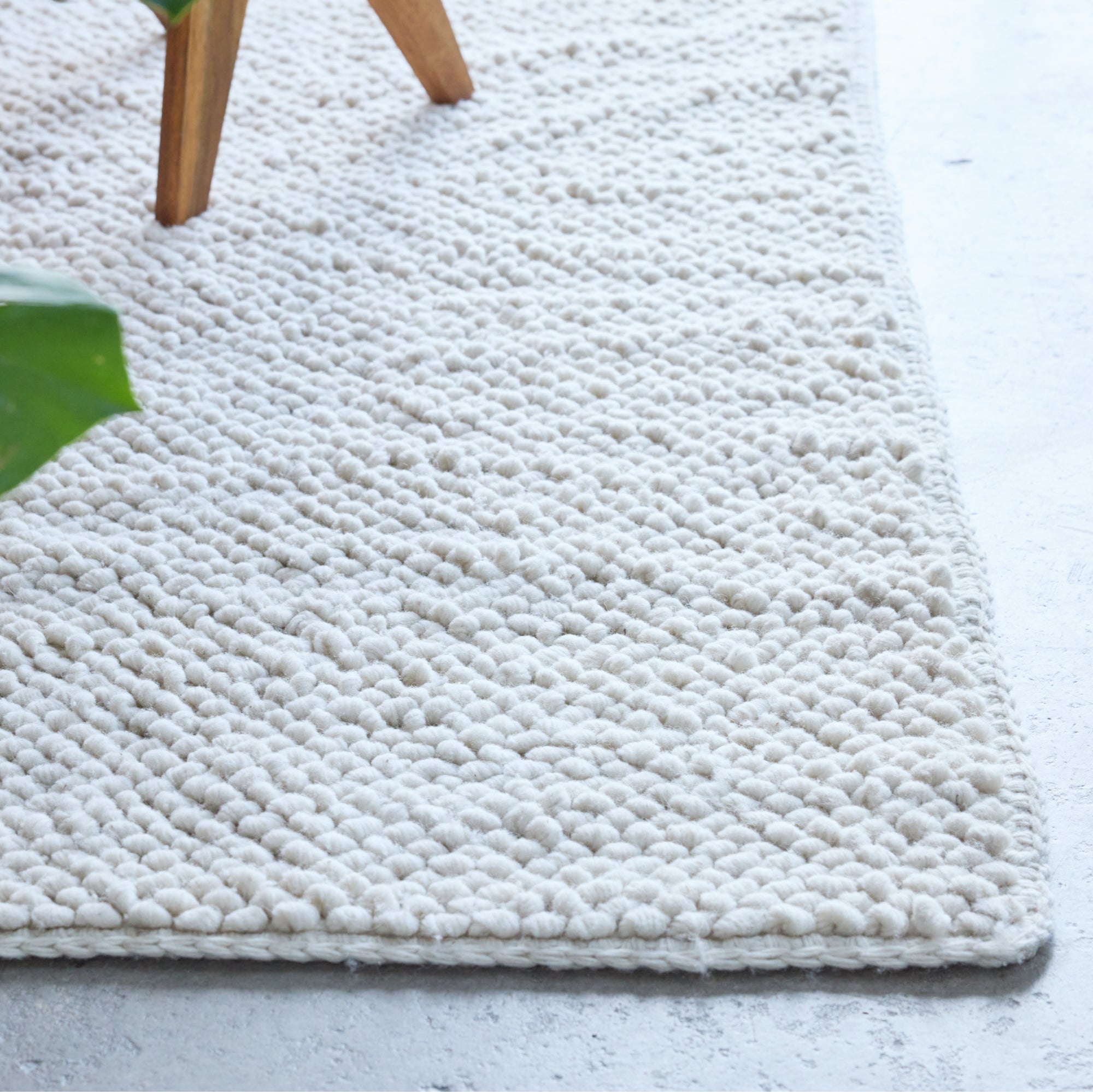 Handmade Natural Wool Rug - Soft, Durable & Eco-Friendly Floor Decor for Living Room, Bedroom & Nursery - Perfect for Cozy Home & Office Spaces